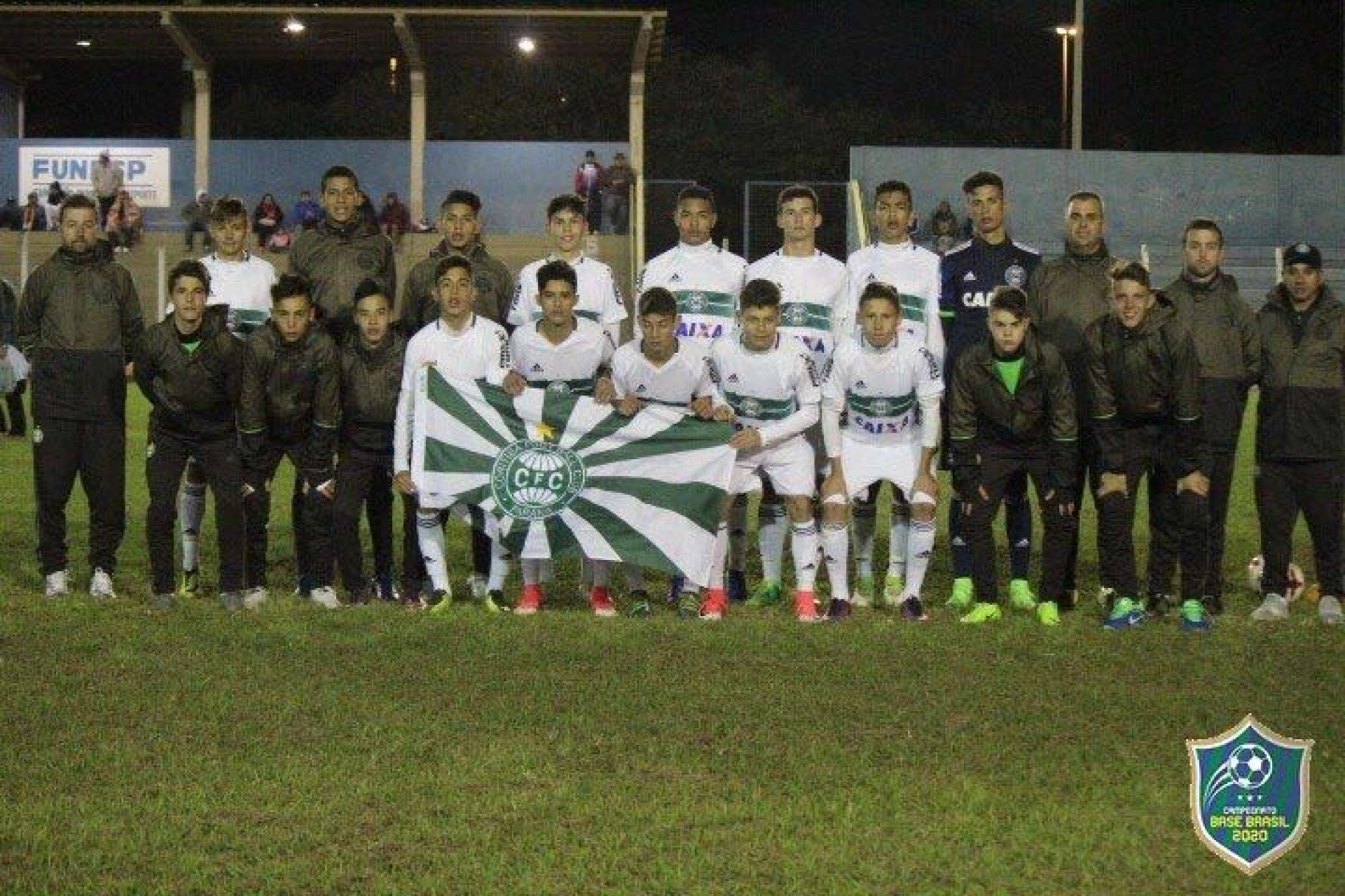 Sub-15 garante terceiro lugar