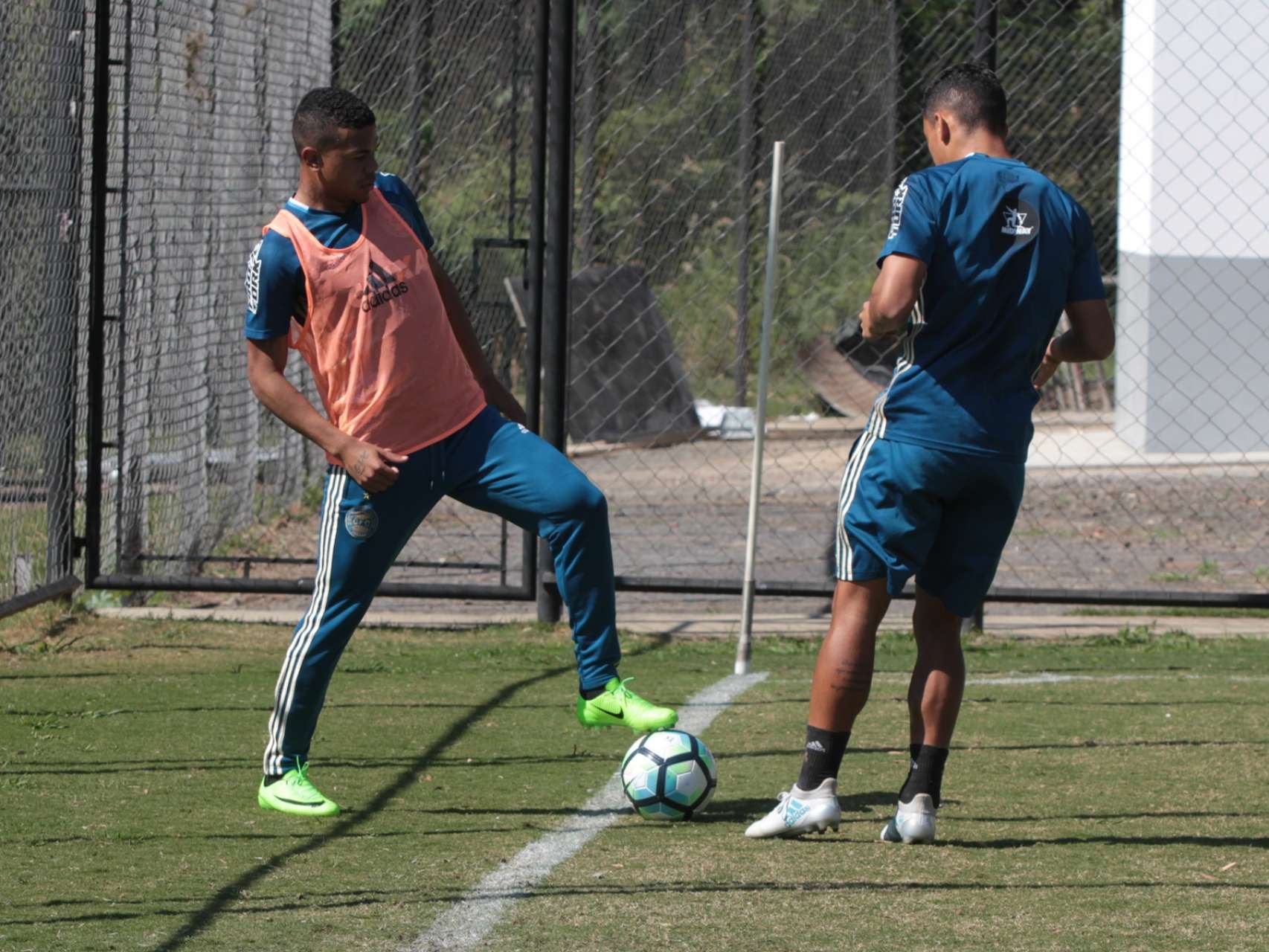 Trabalhos pela manh�