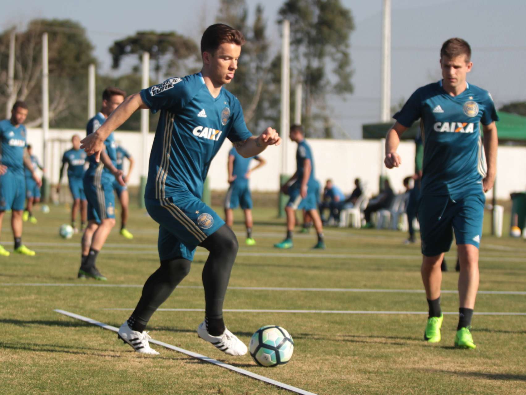 Coxa trabalha de olho no Atl�tico-MG