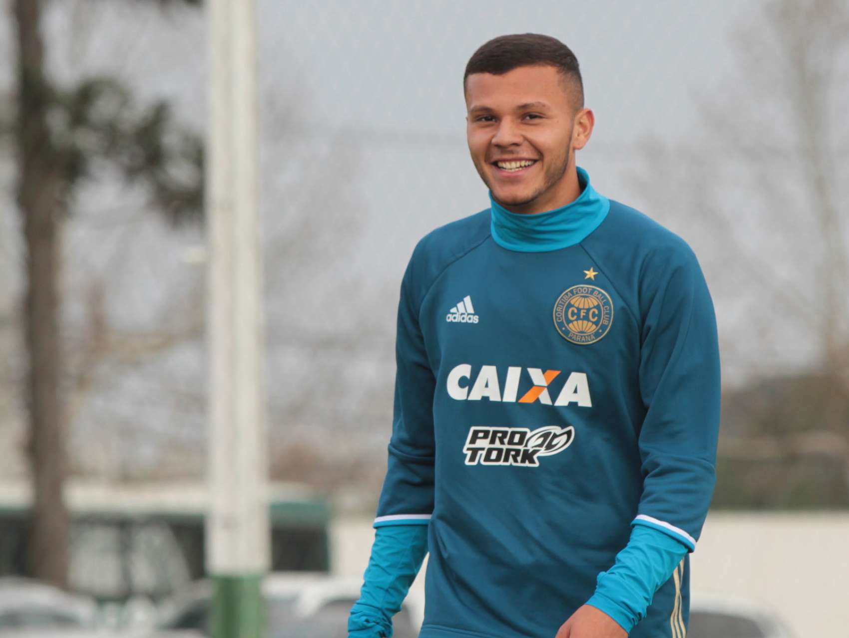 Thalisson Kelven entre os titulares