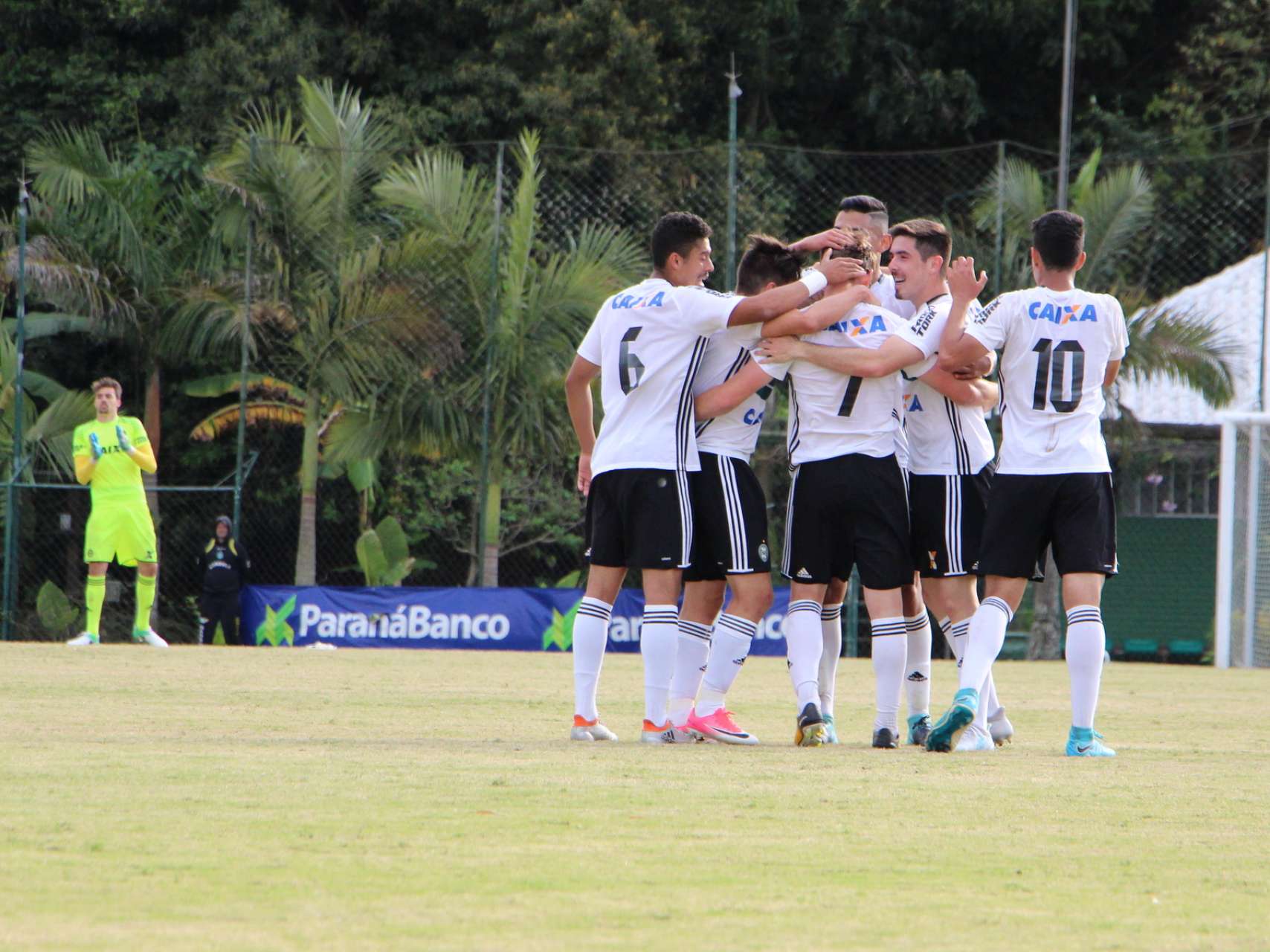 Coxa vence o Atle-Tiba Sub-19