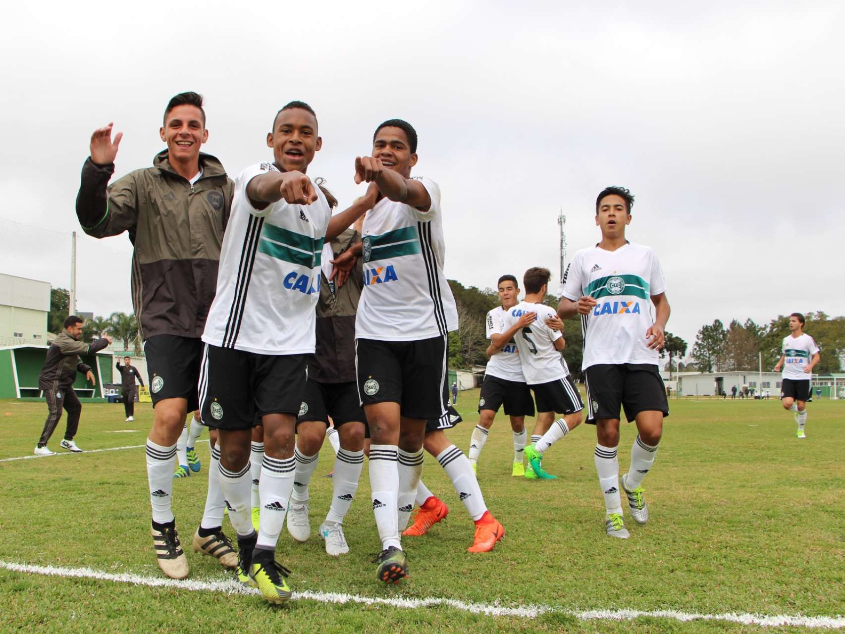 Manh� equilibrada no CT