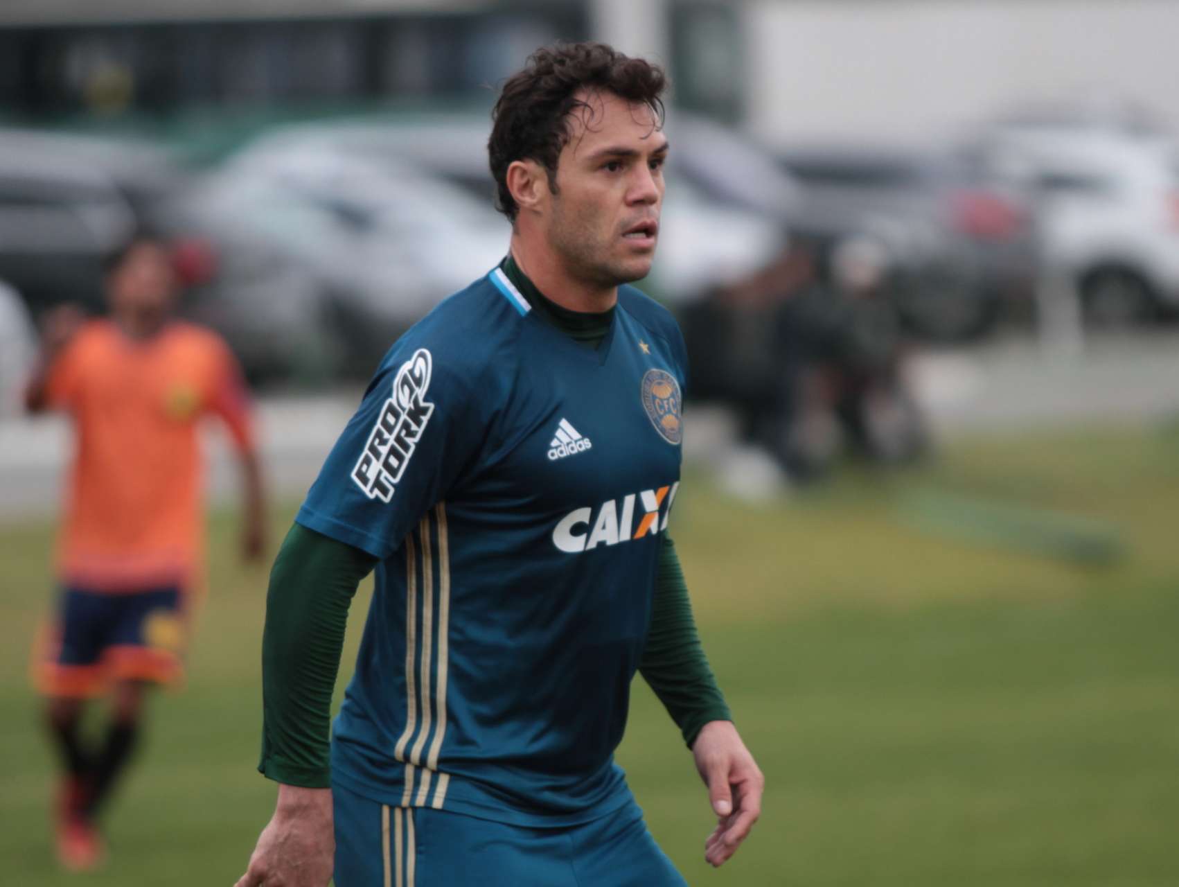  �� muito ruim ficar de fora!�
