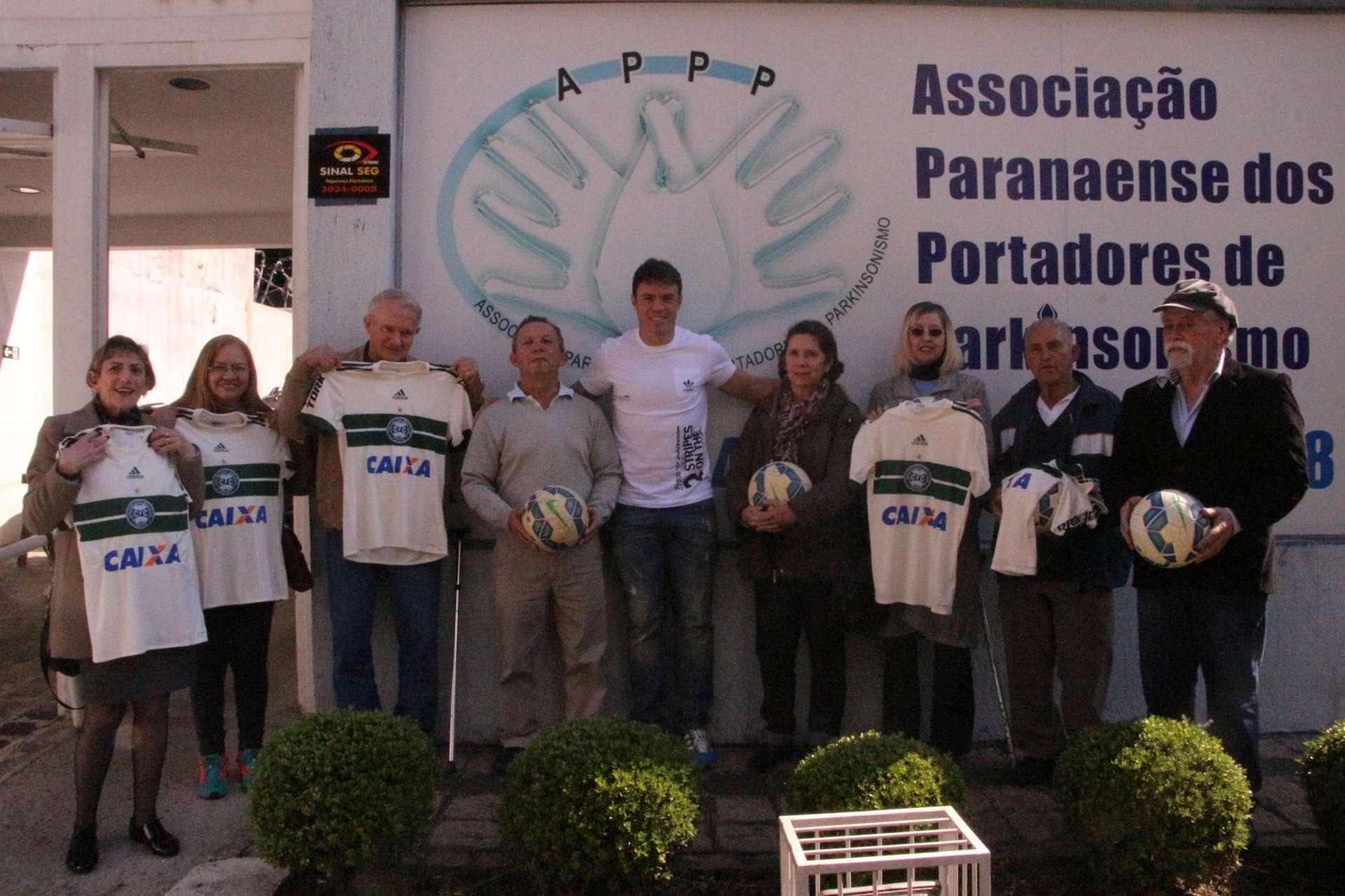 Kleber visita entidade filantr�pica 