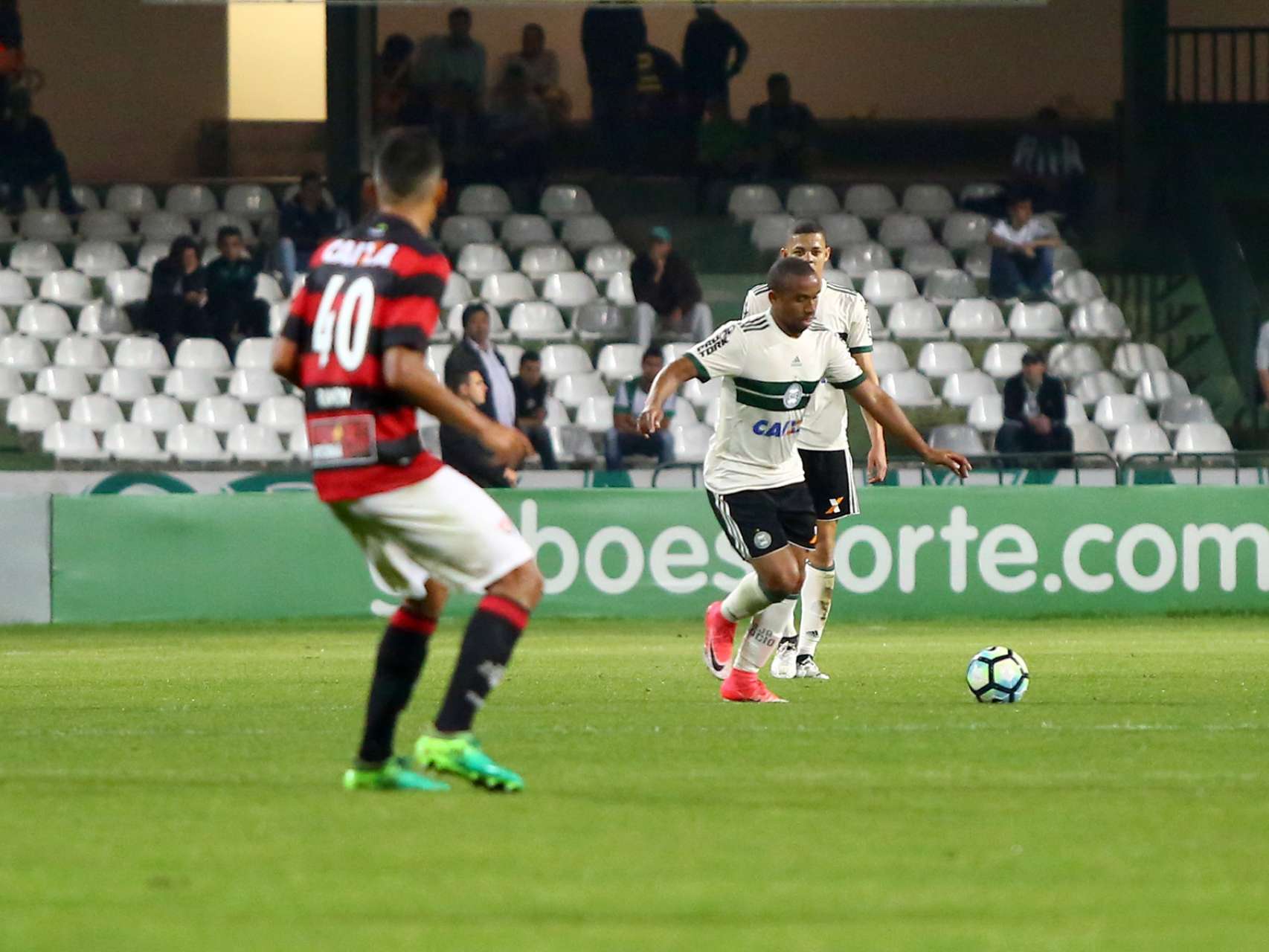 Julgados e � disposi��o