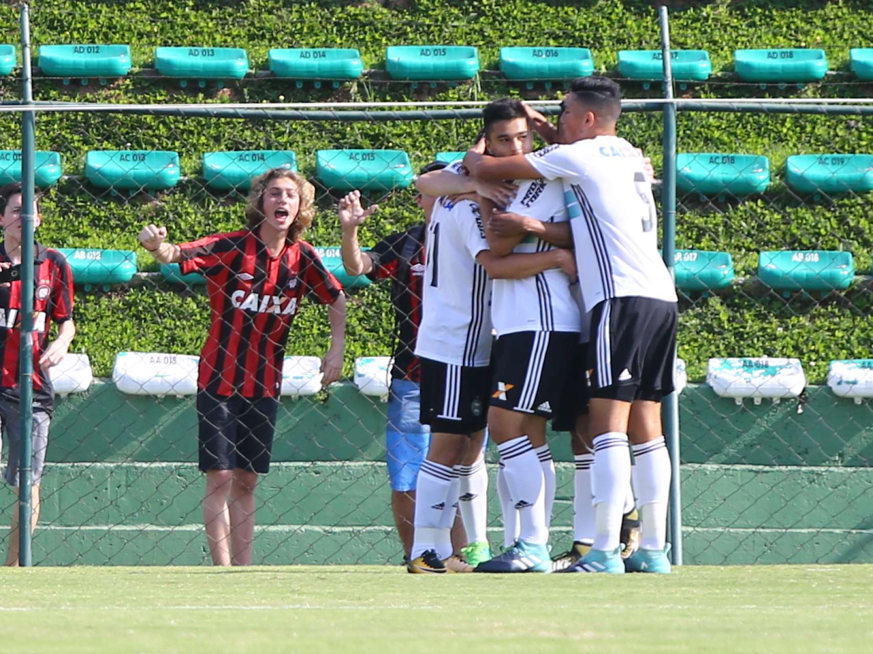 Coxa vence o Atle-Tiba pelo Brasileiro Sub-20