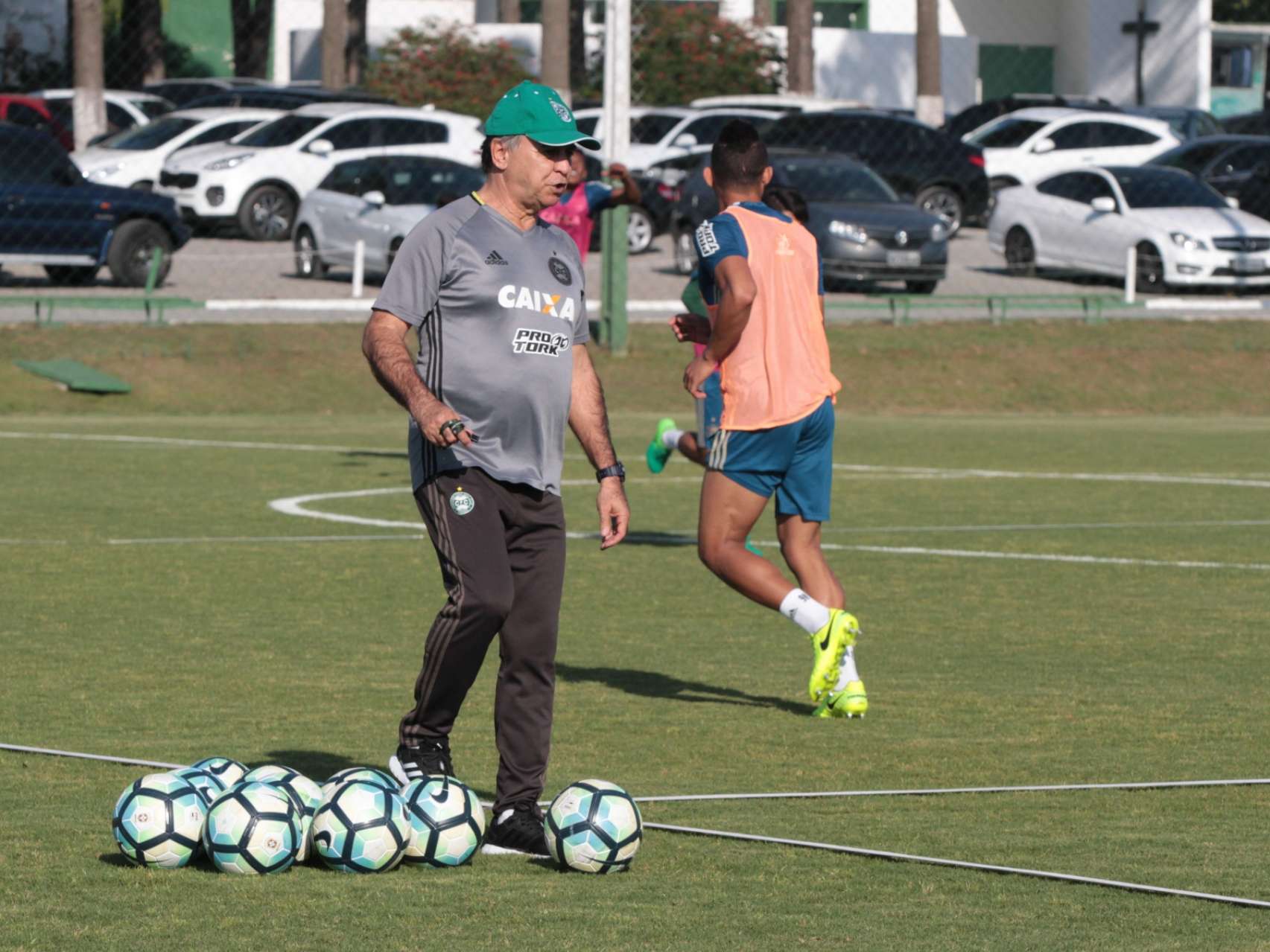 Atividades t�cnicas marcam treinamentos no CT