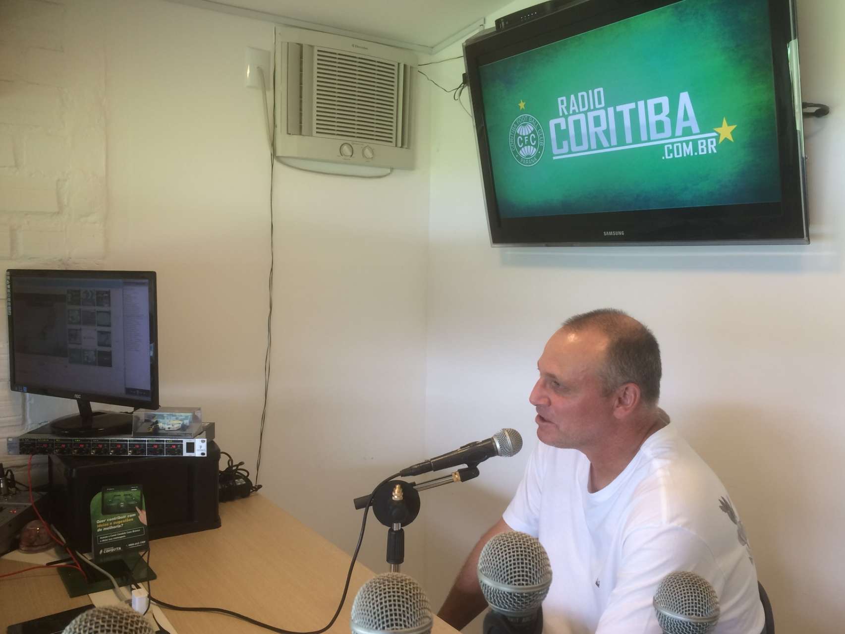 Sandro Forner fala � R�dio Coritiba