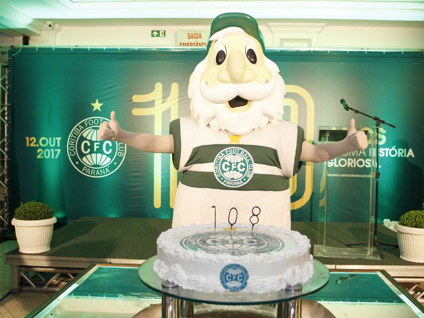 Jantar de 108 anos re�ne torcida em noite especial