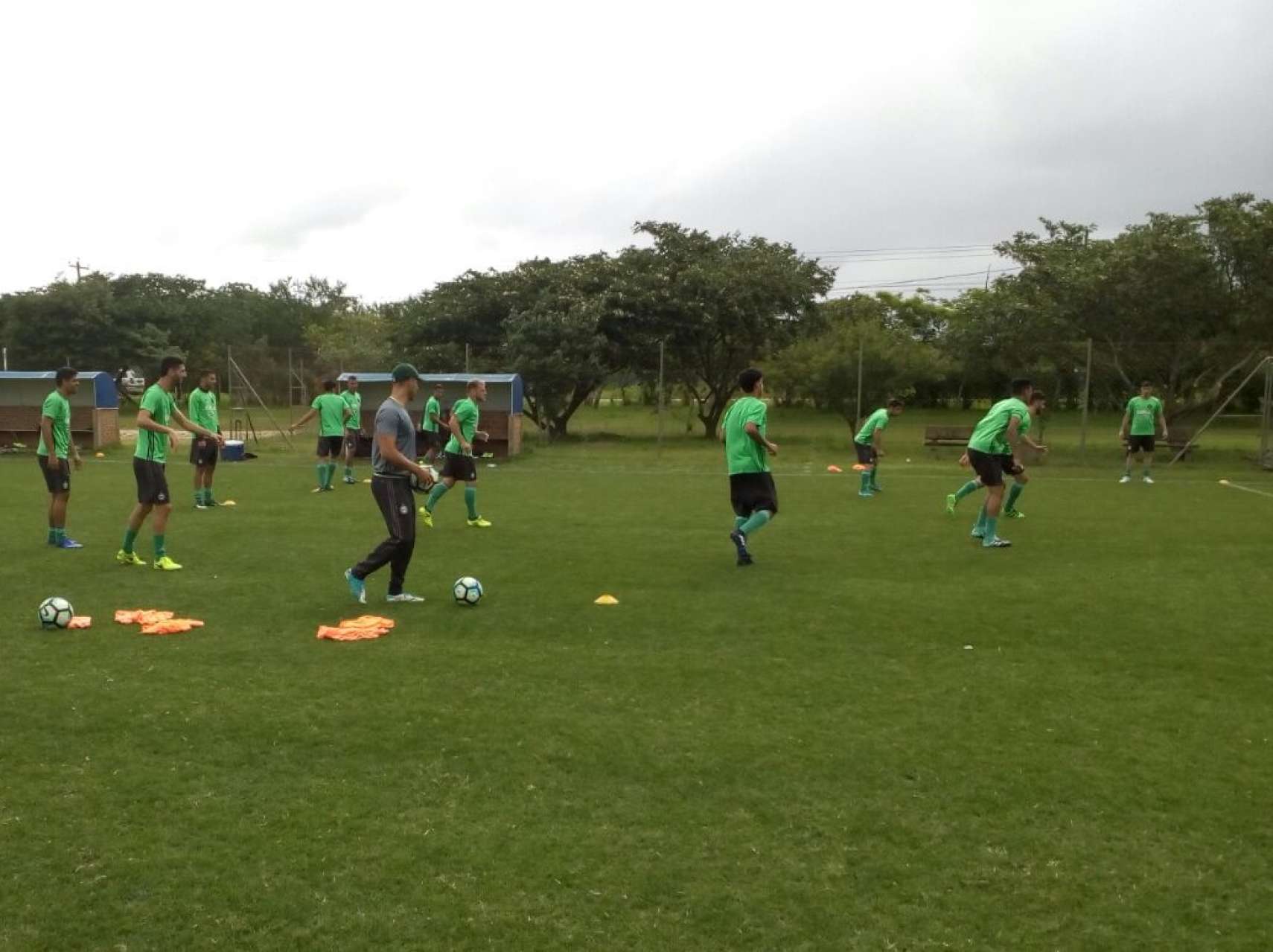 Coxa Sub-23 encerra prepara��o para a estreia