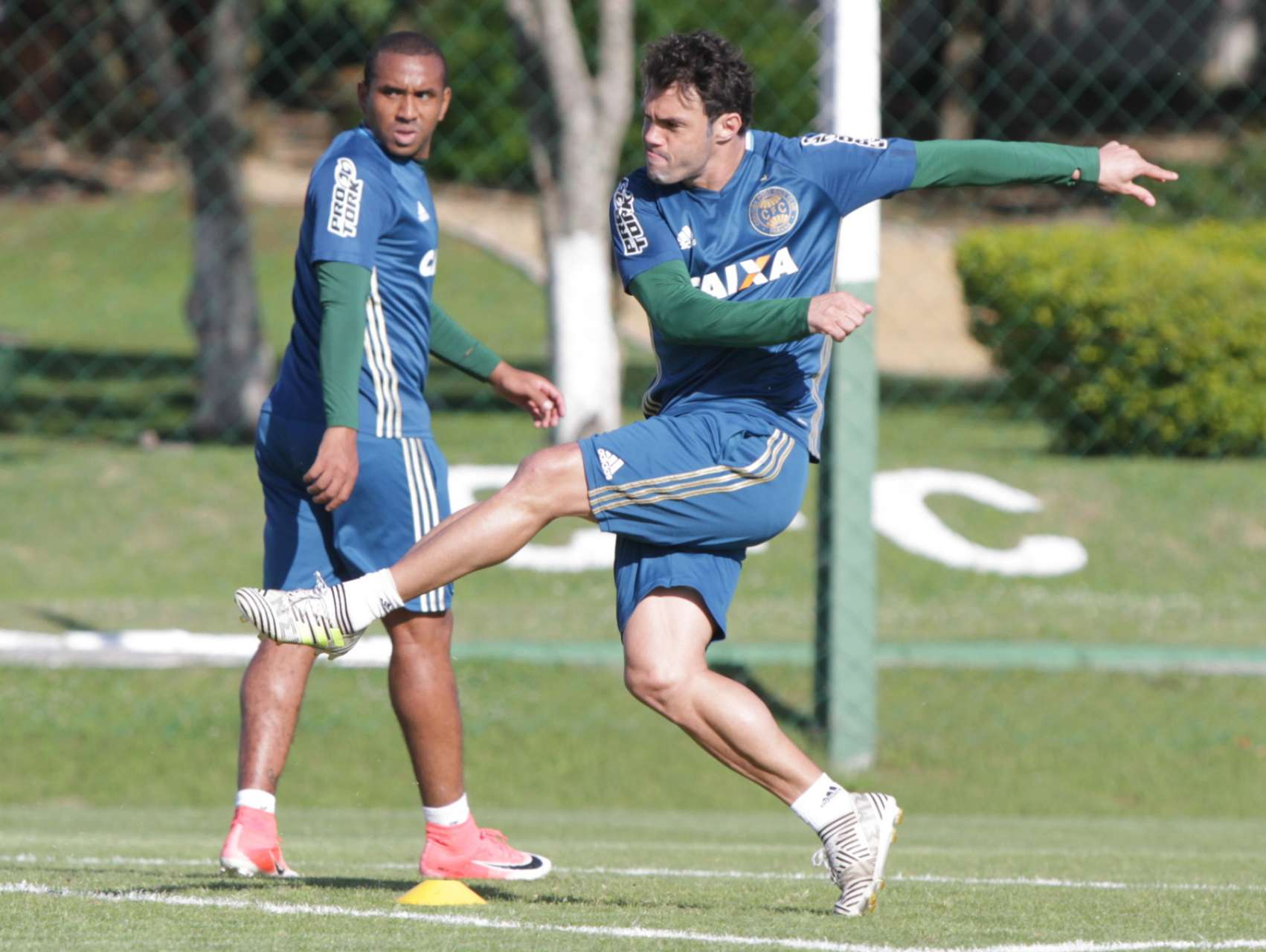 Galeria Coxa: atividades de quarta