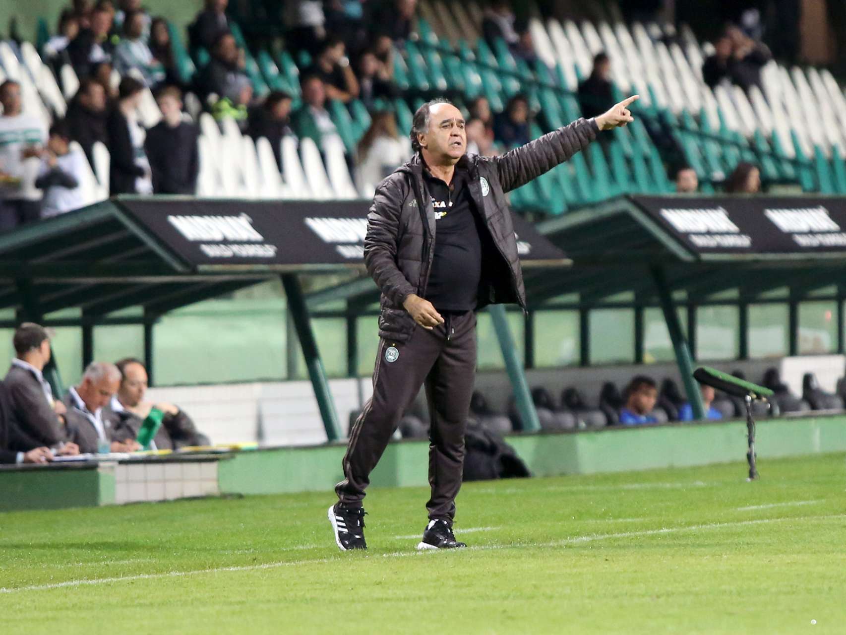 Marcelo Oliveira chega a marca expressiva