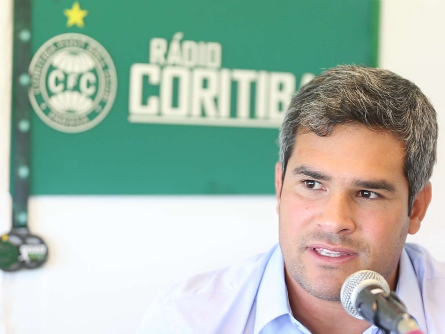 Augusto Oliveira na R�dio Coritiba