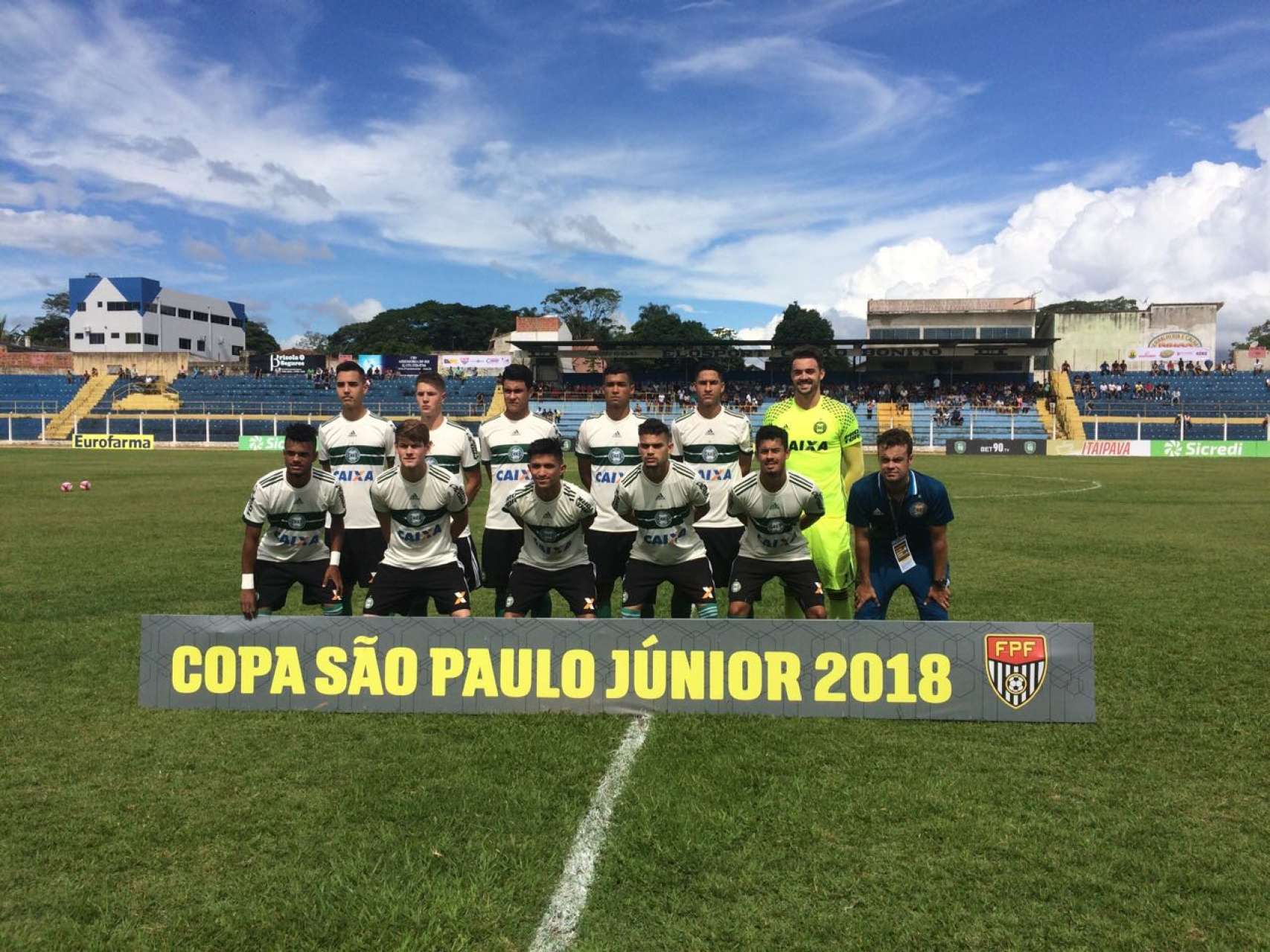 Coxa empata na Copinha