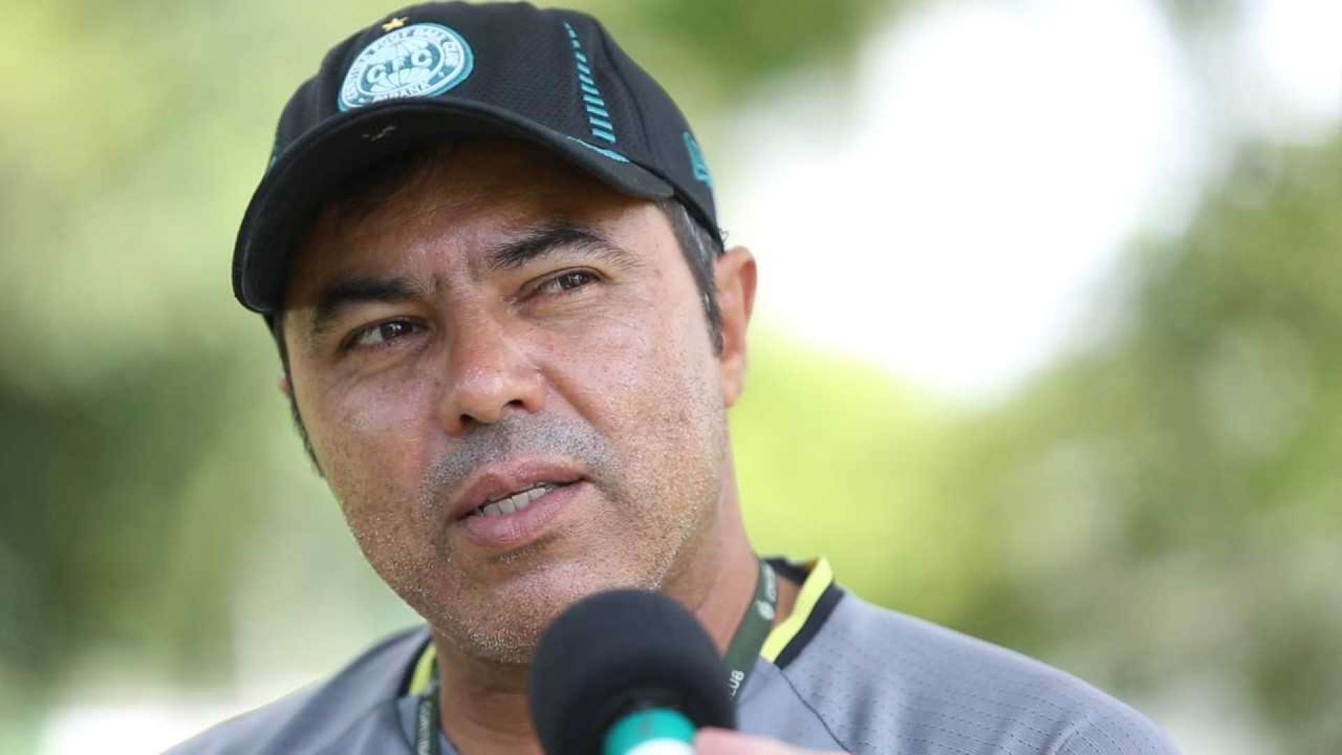 R�dio Coritiba entrevista Robson Gomes 