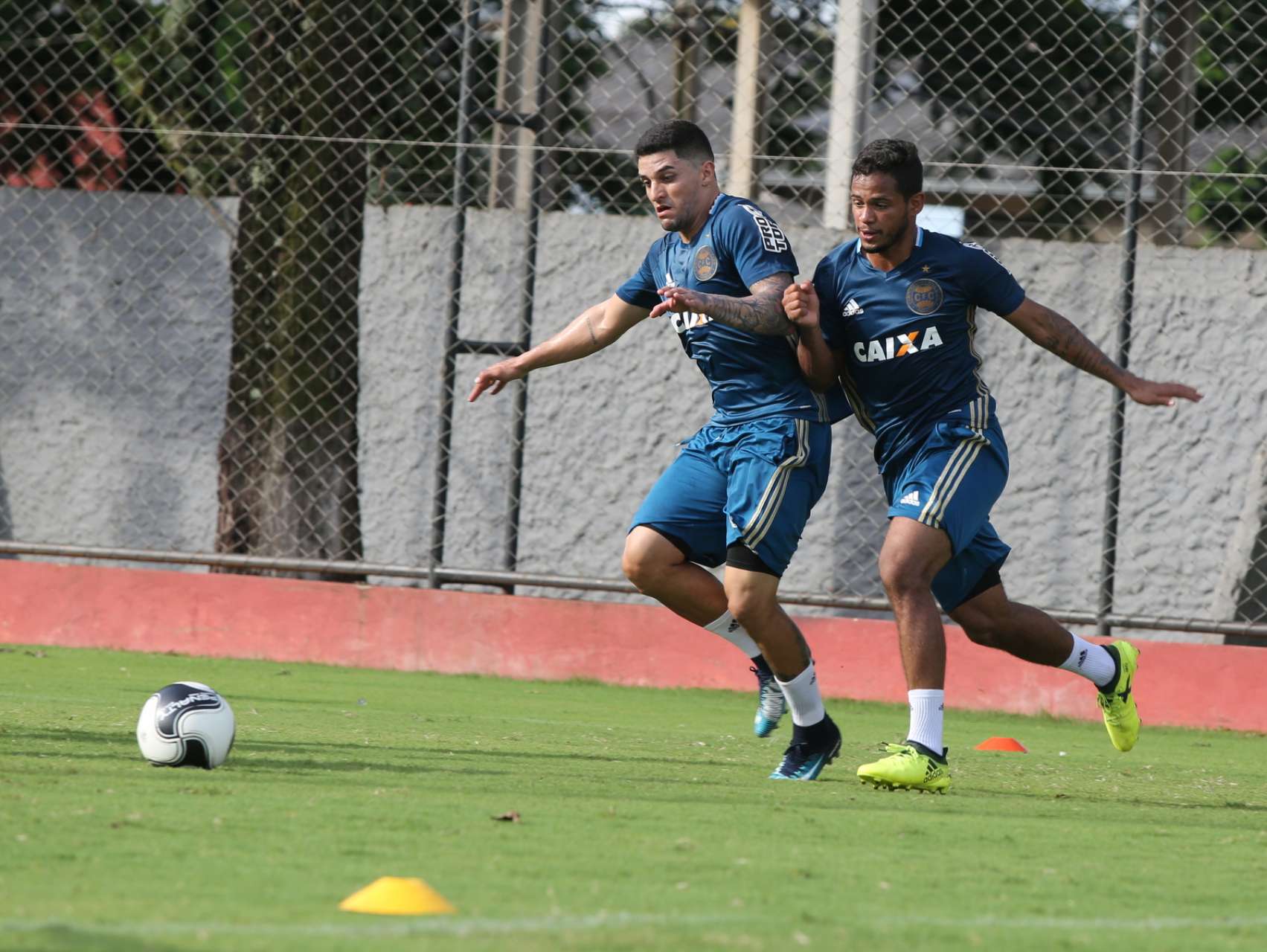 Treinos diversos marcam a tarde do Coritiba