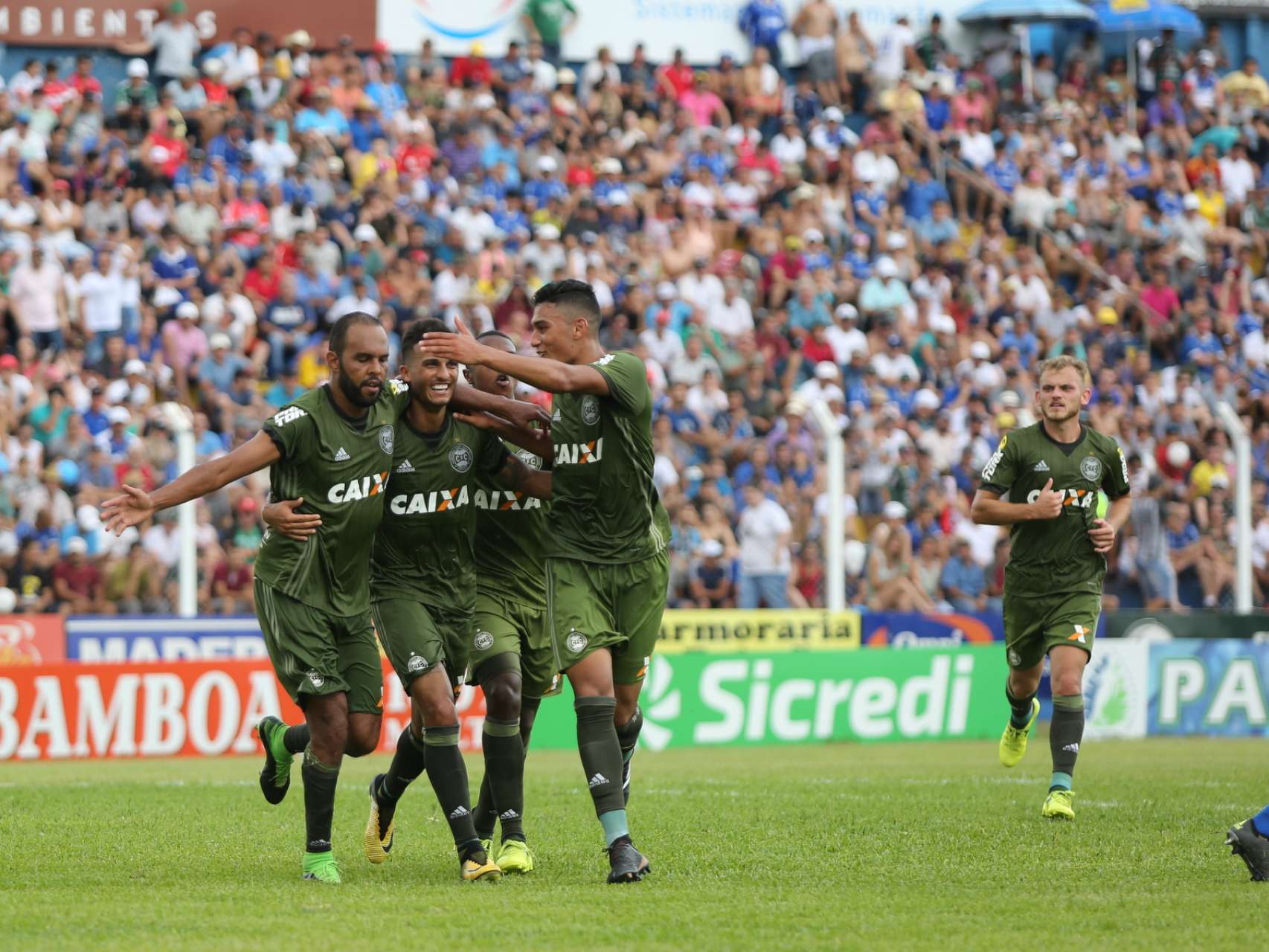 Coritiba vence o Uni�o em Francisco Beltr�o