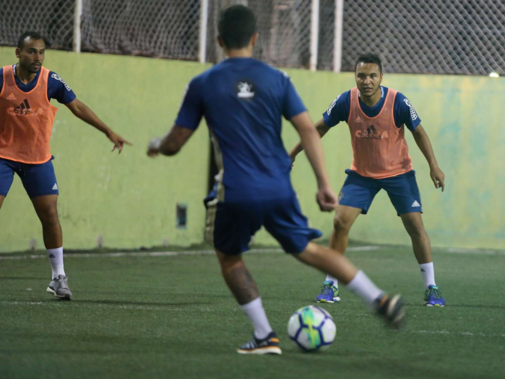 Coxa abre a semana com trabalhos em Teresina-PI