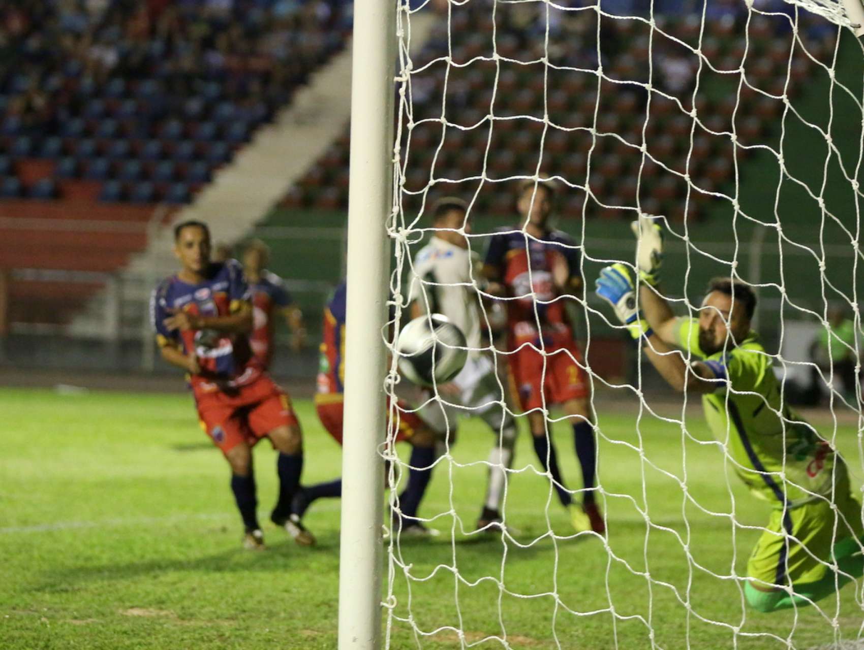 Agora � a semifinal