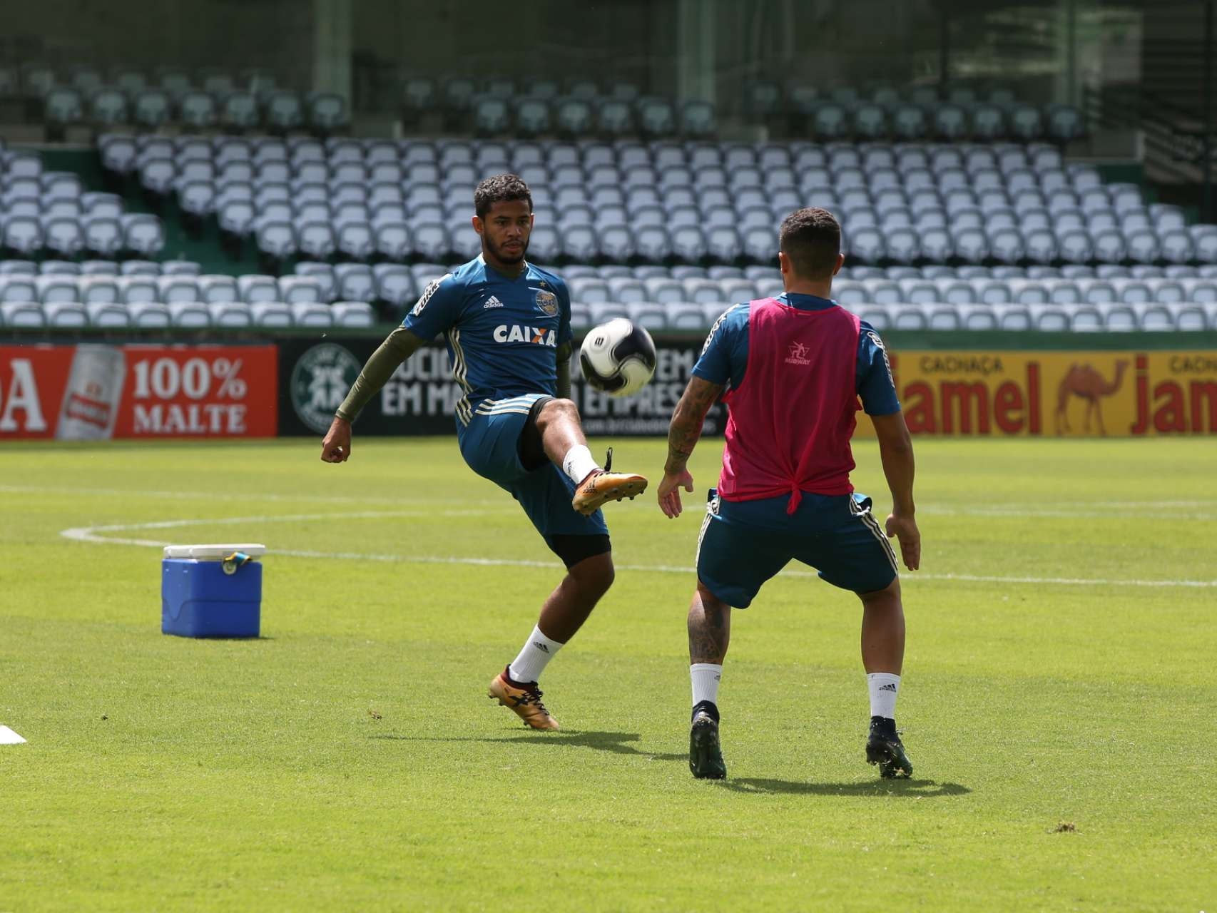 Coxa treina antes da final da Ta�a Dion�sio Filho