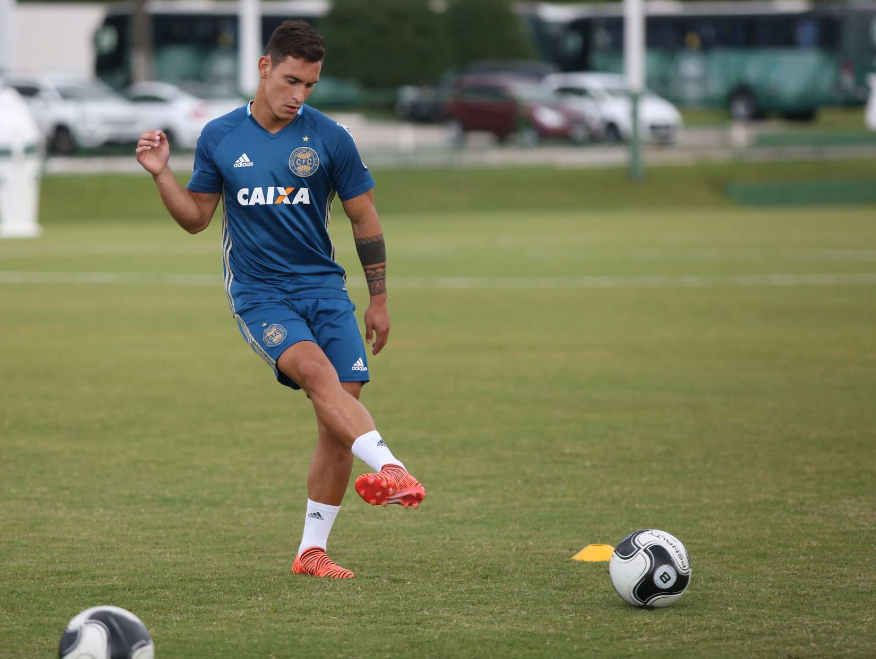 Alvarenga no BID