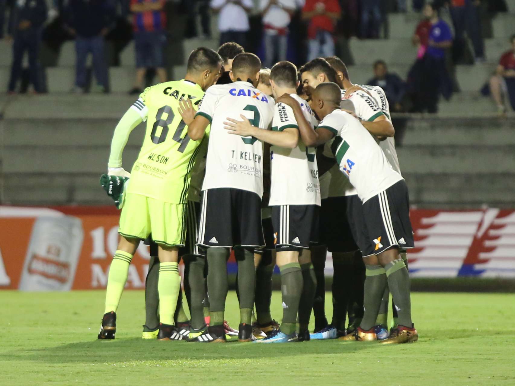 D� notas aos atletas