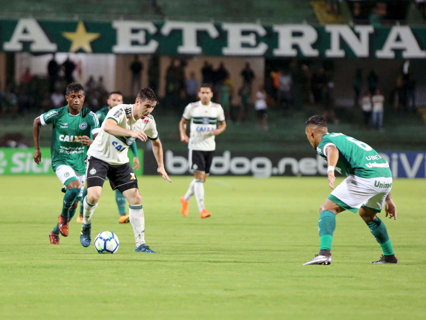Coxa empata, mas deixa Copa do Brasil