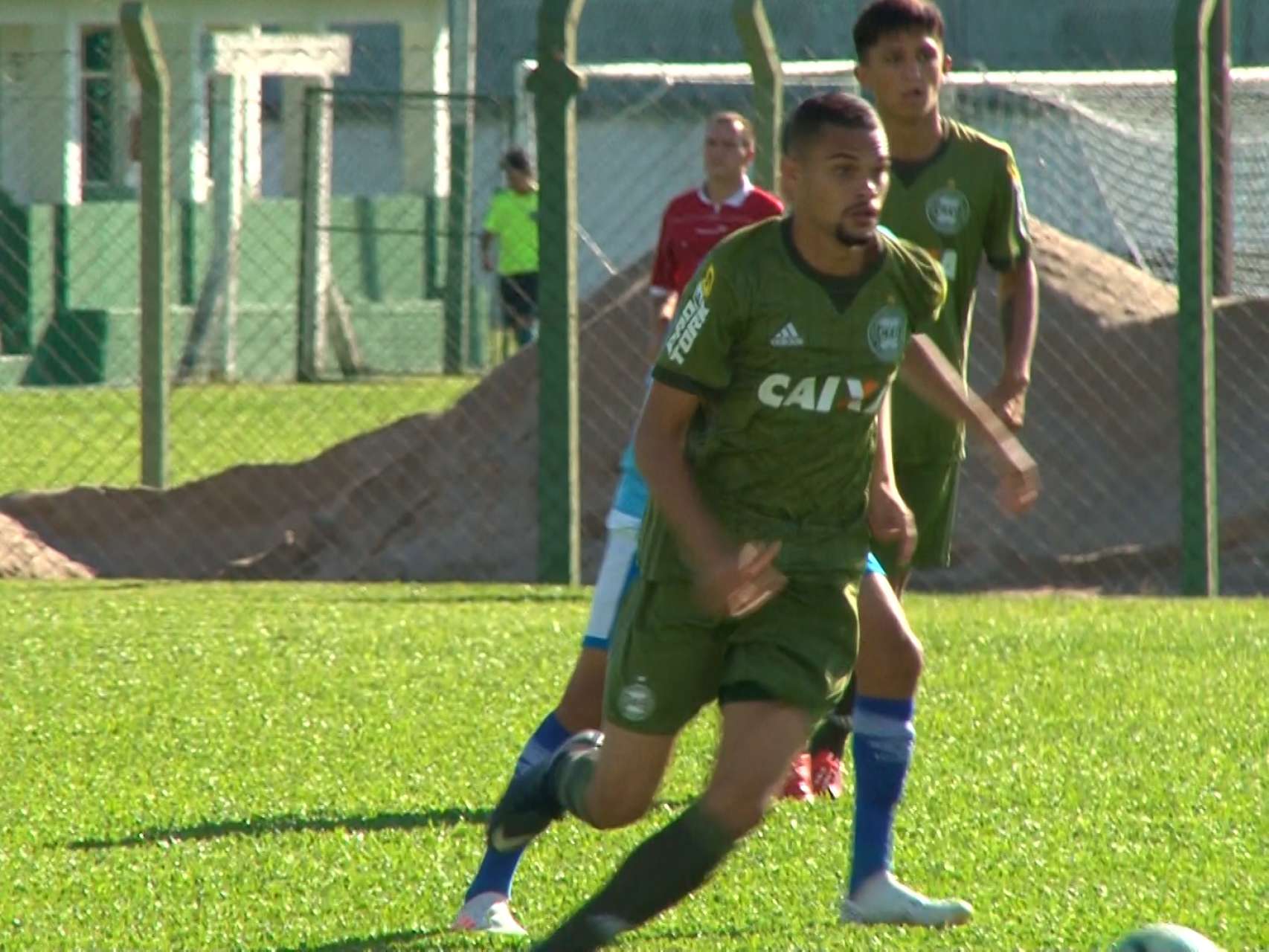 Sub-20 participa de amistoso