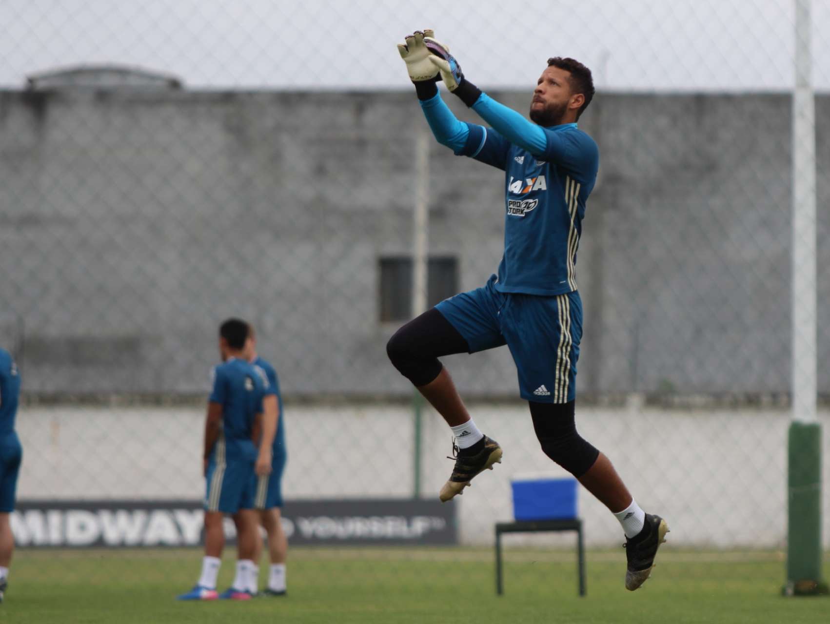Rafael Martins renova por tr�s anos com o Coxa