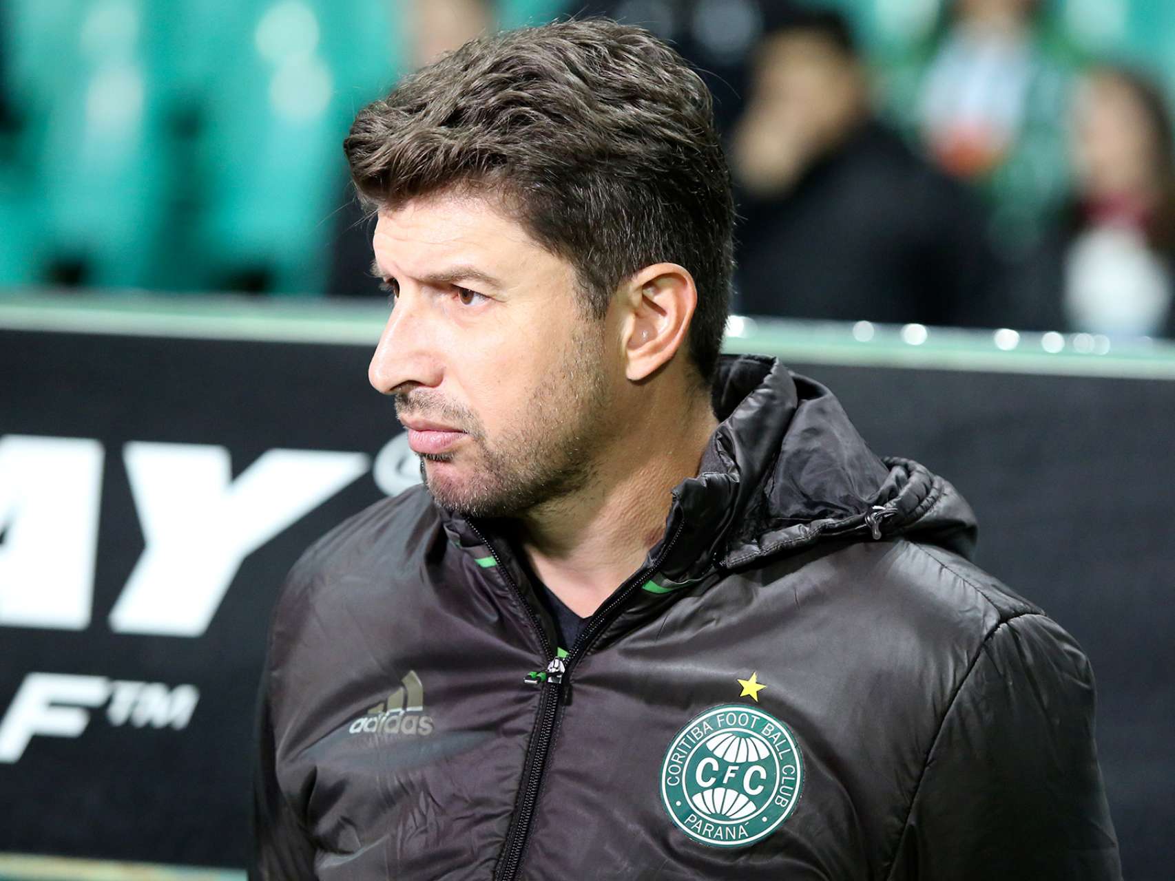 Tcheco e M�rcio Goiano comandam a equipe