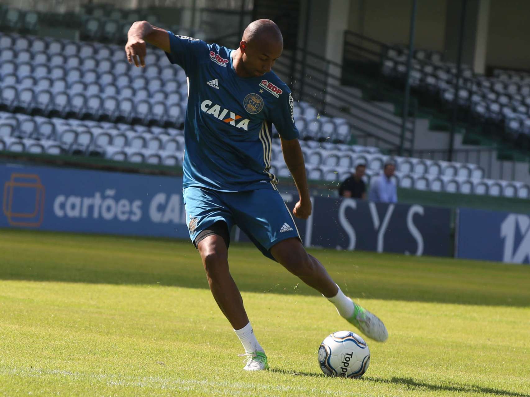 Coxa encerra prepara��o de olho no Crici�ma