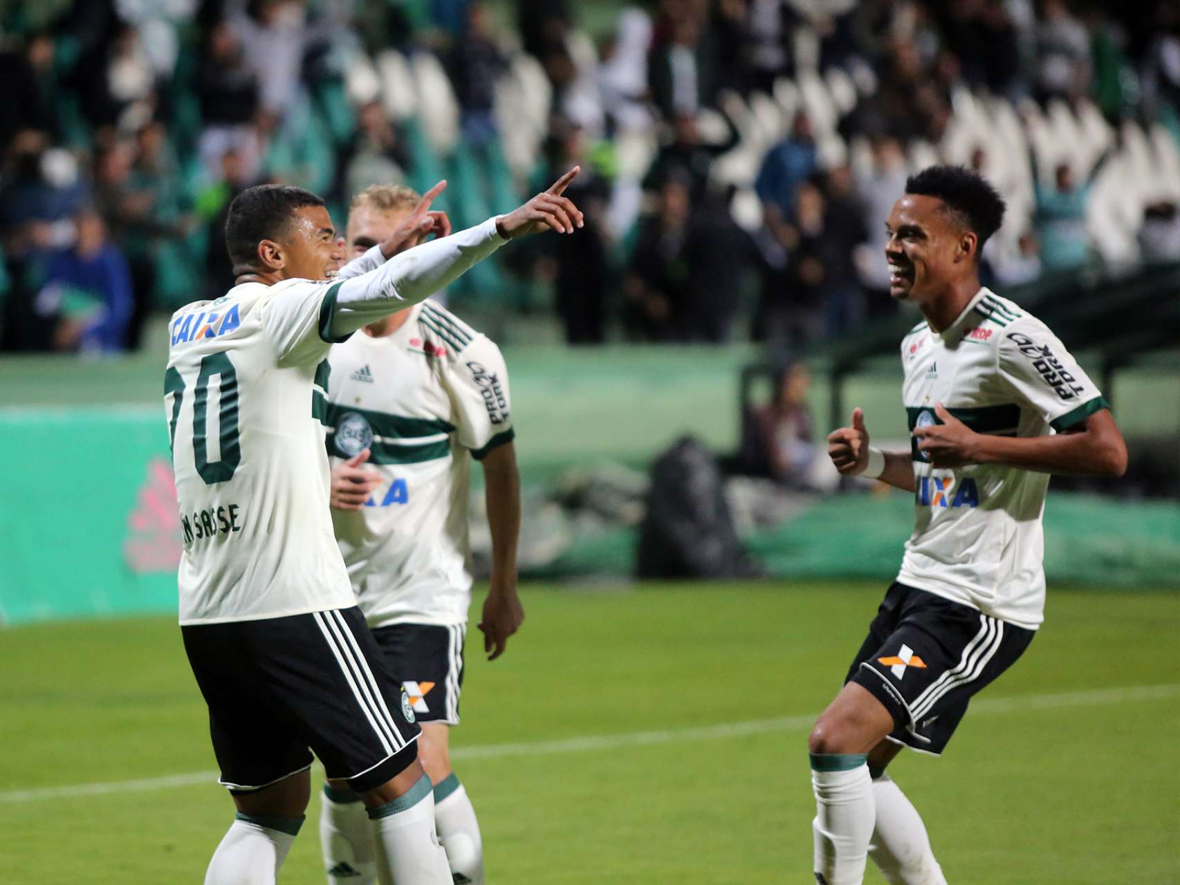 Mais tr�s pontos conquistados