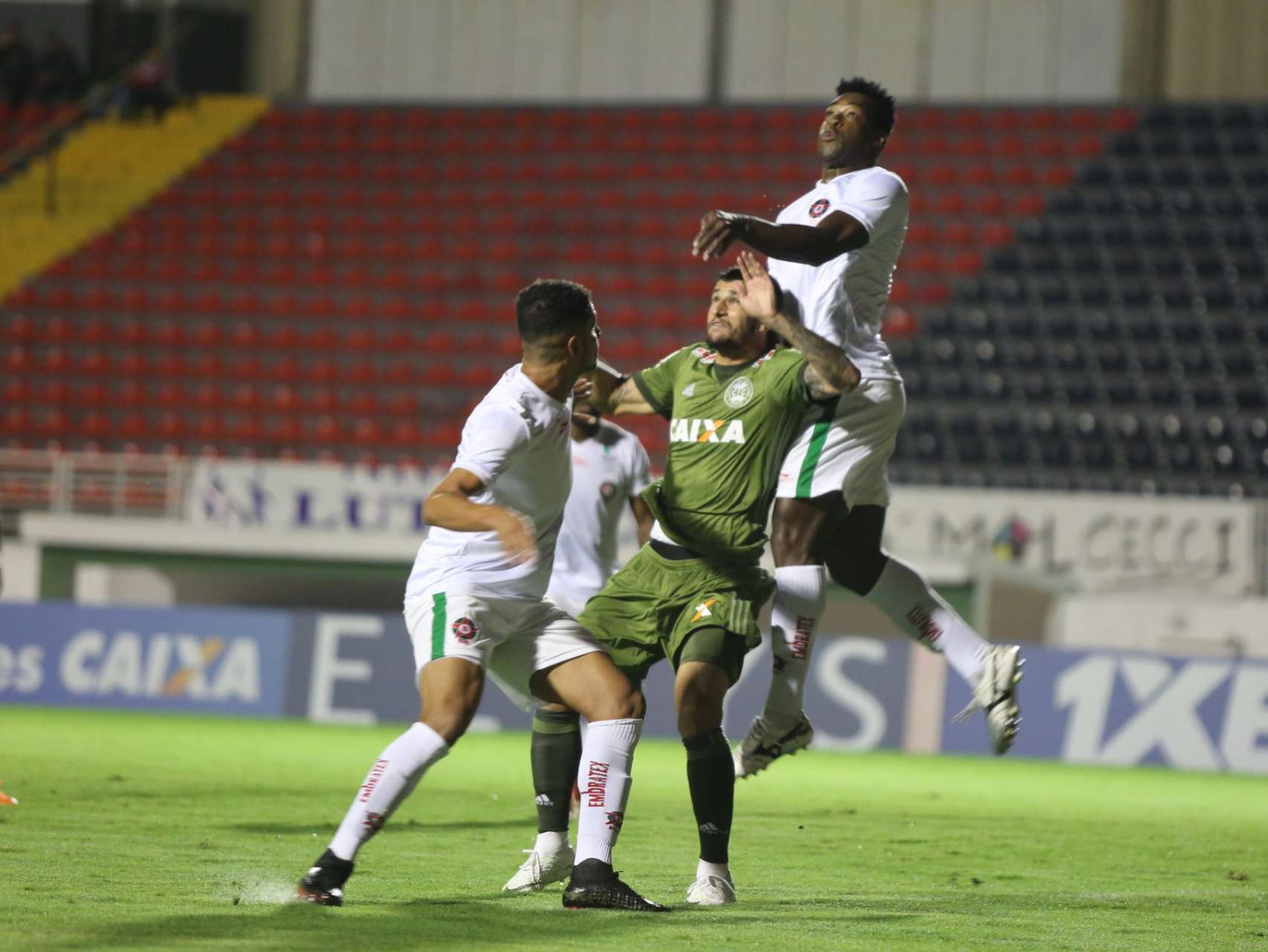 Empate fora de casa