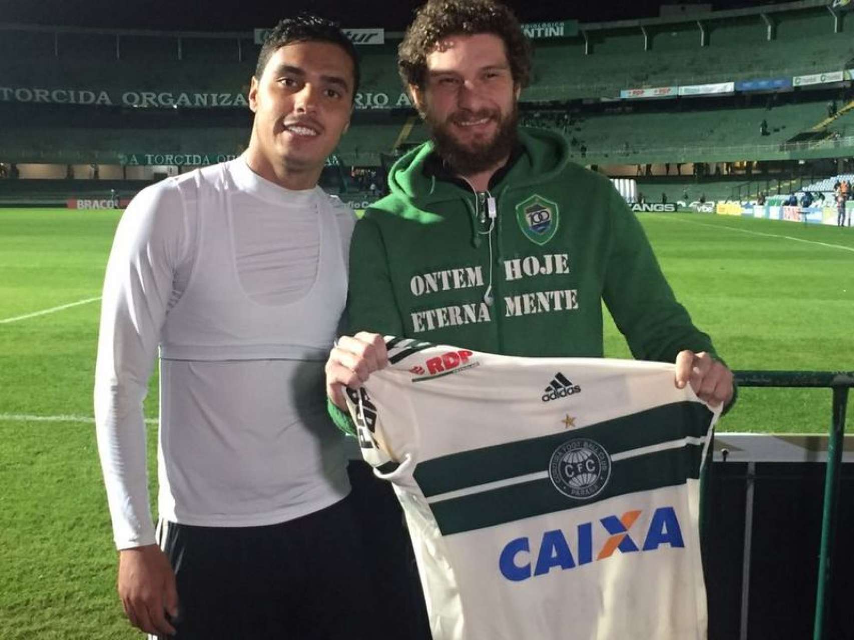 Sorteio de camisas para s�cios no jogo