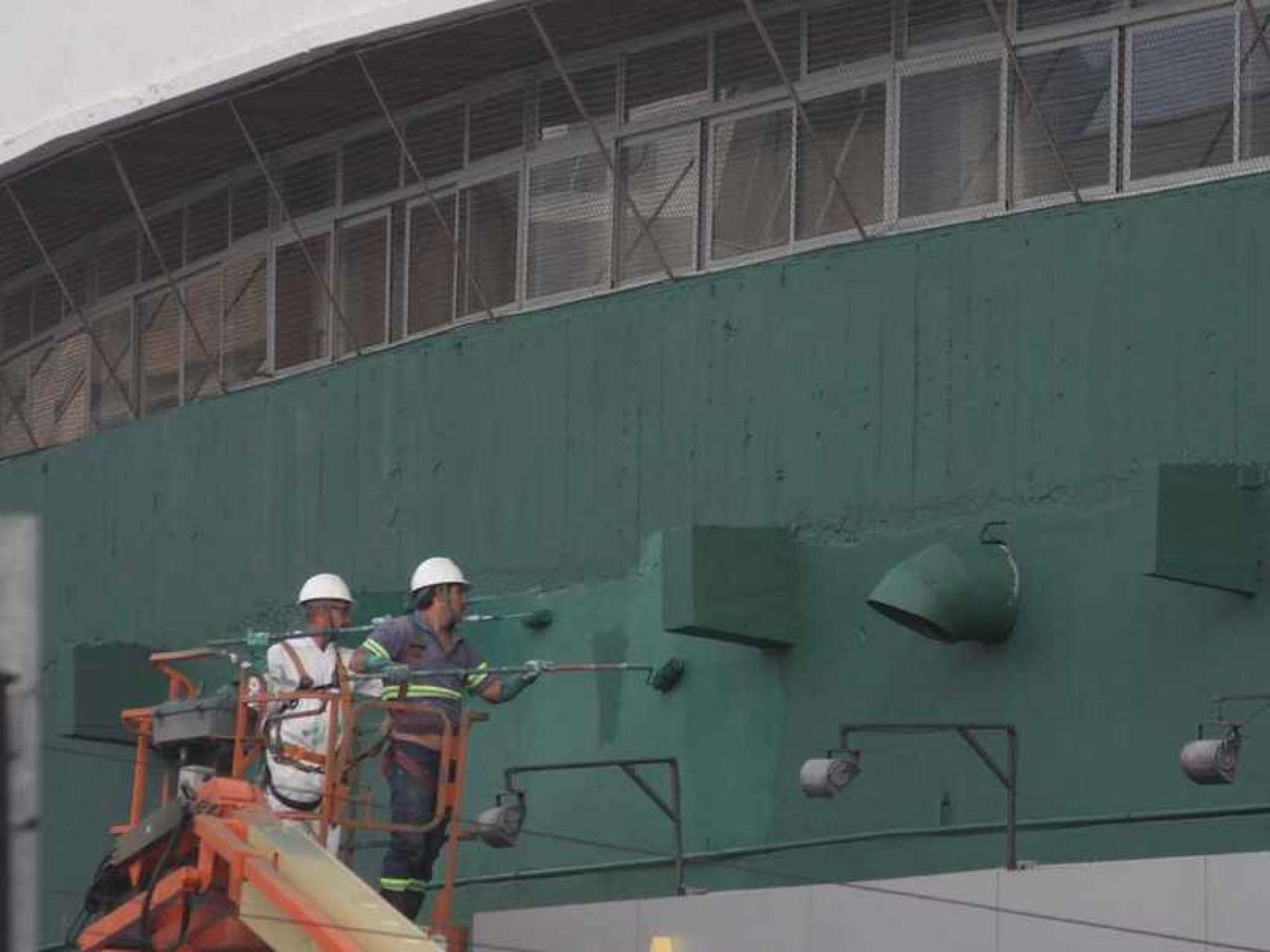 Verde Alma Guerreira: Couto recebe pintura personalizada