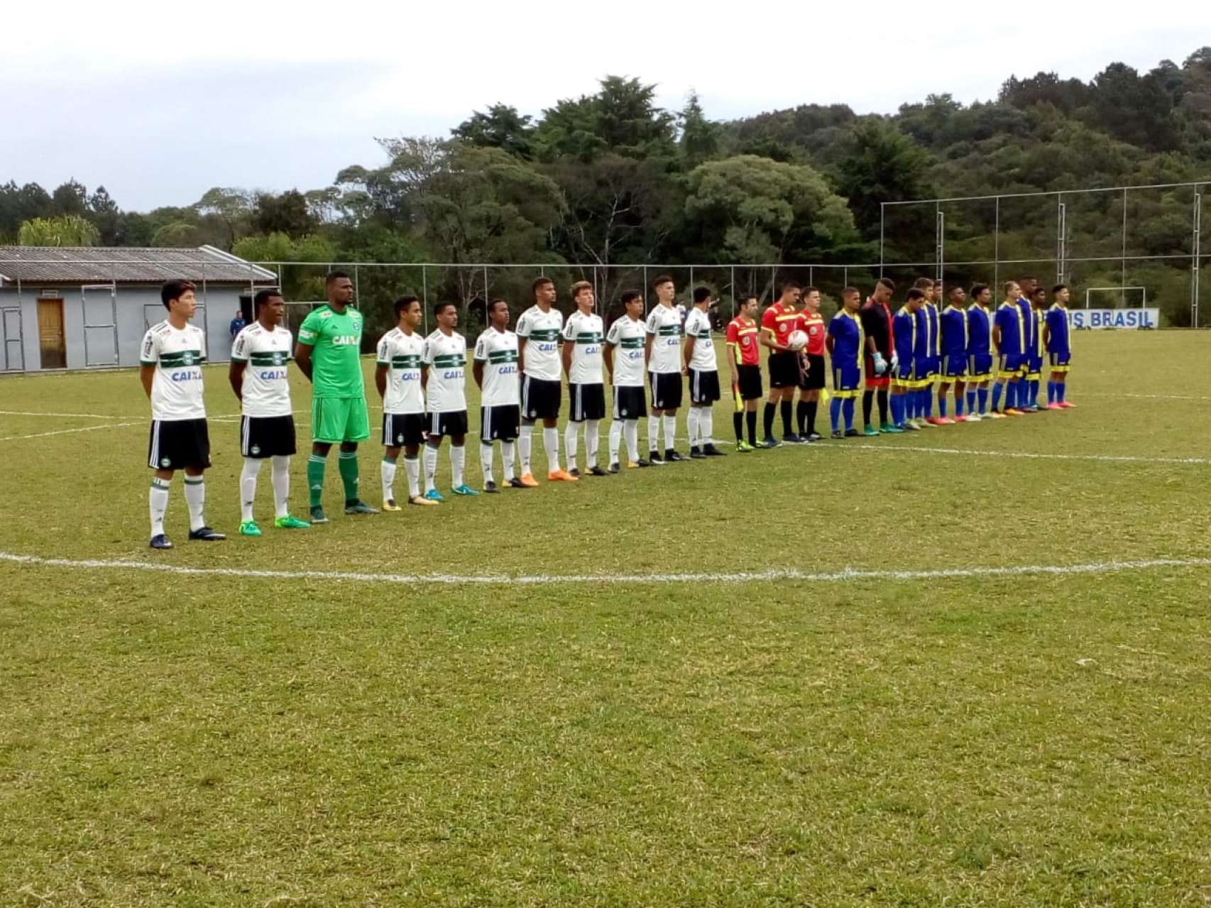 Sub-19 sofre rev�s