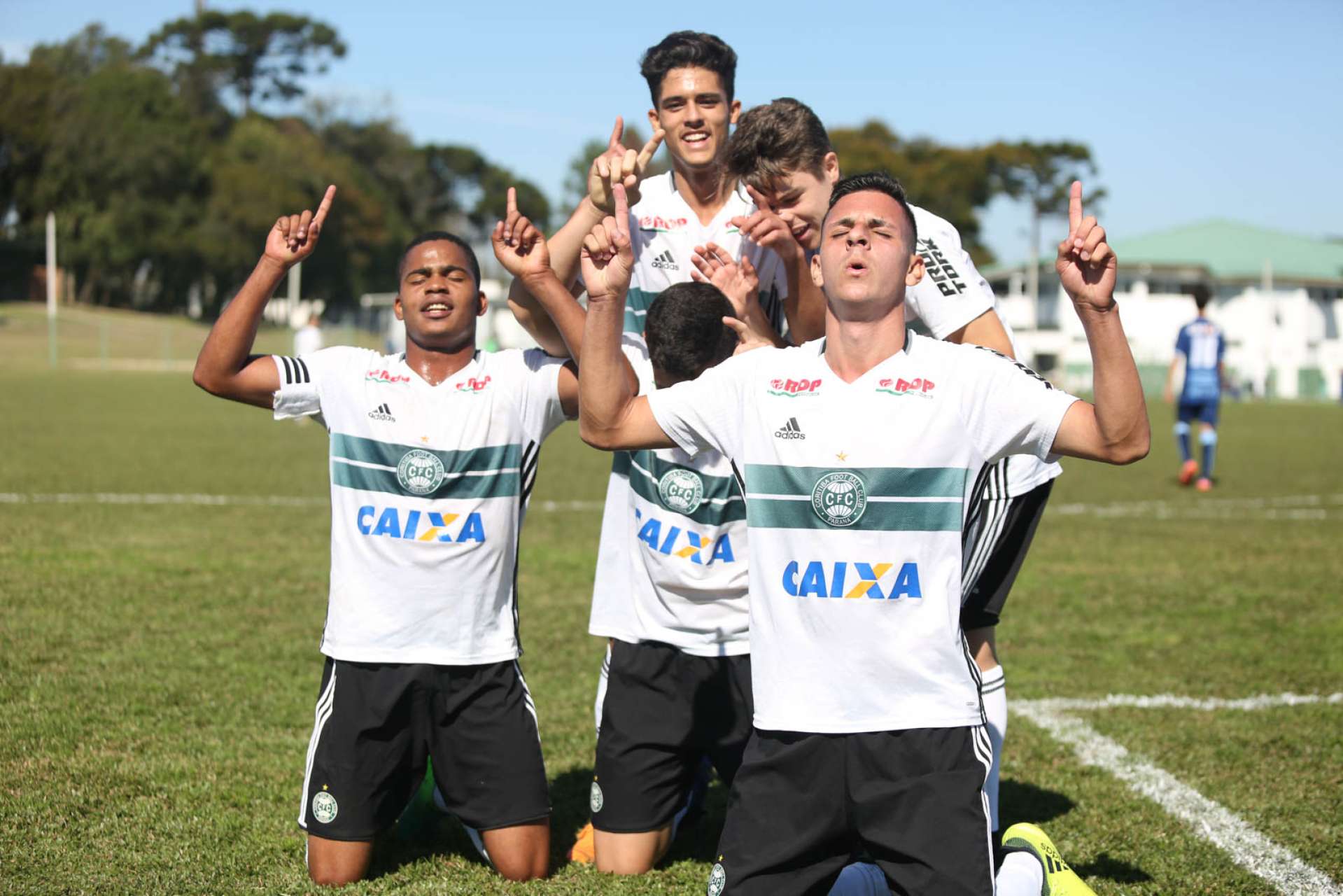 Mais uma vit�ria na base