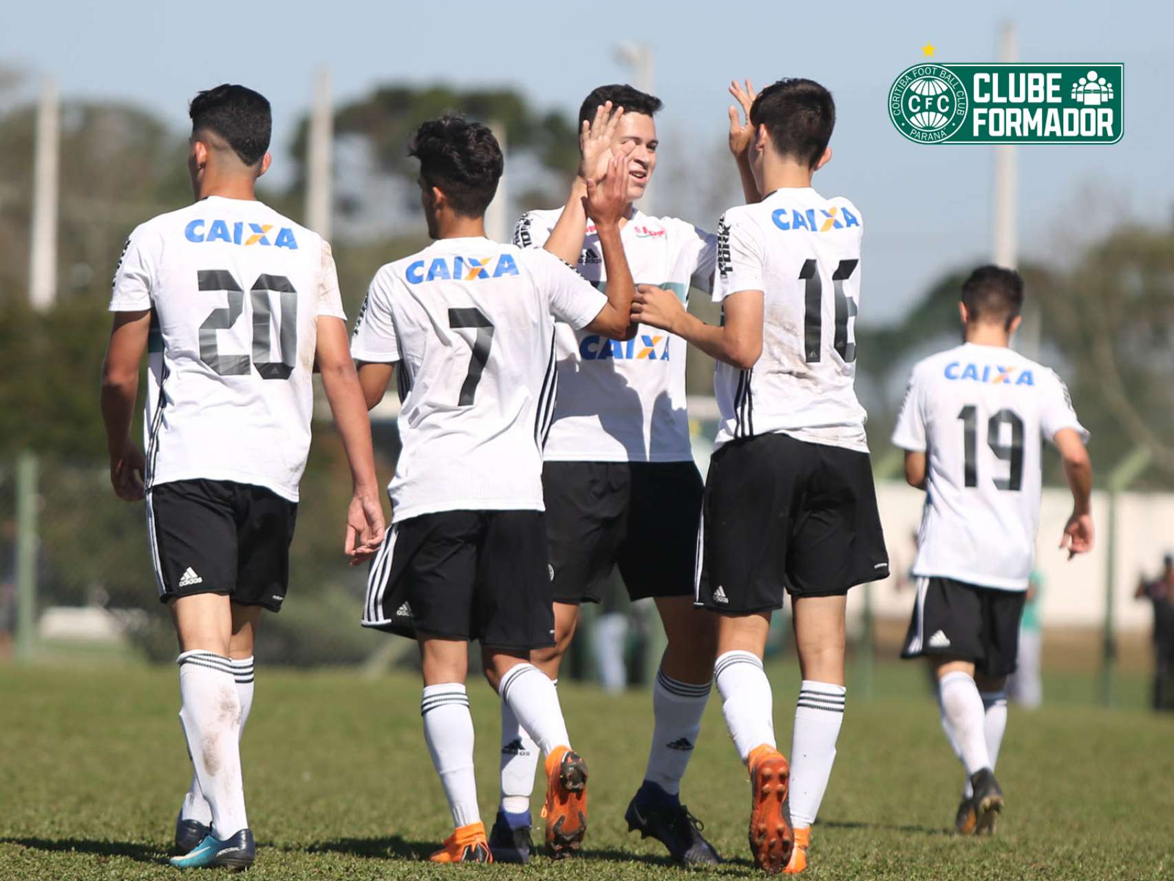 Vit�ria no Paranaense Sub-17