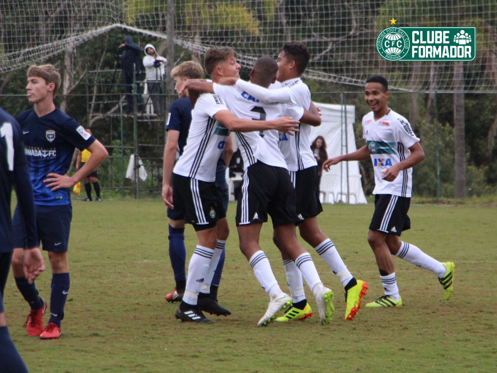 Vit�ria na Copa Caio Junior