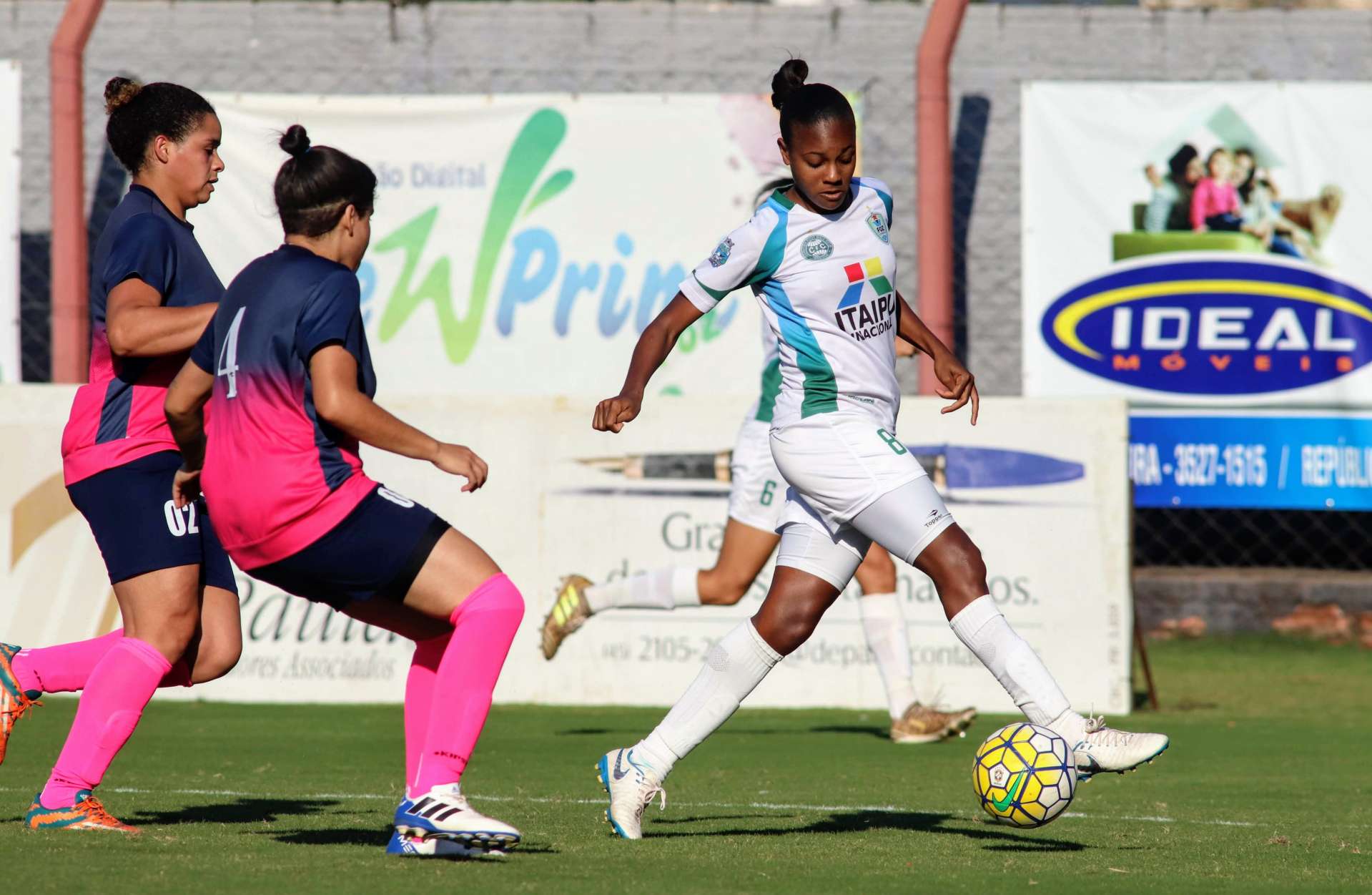 Vit�ria no Paranaense Feminino