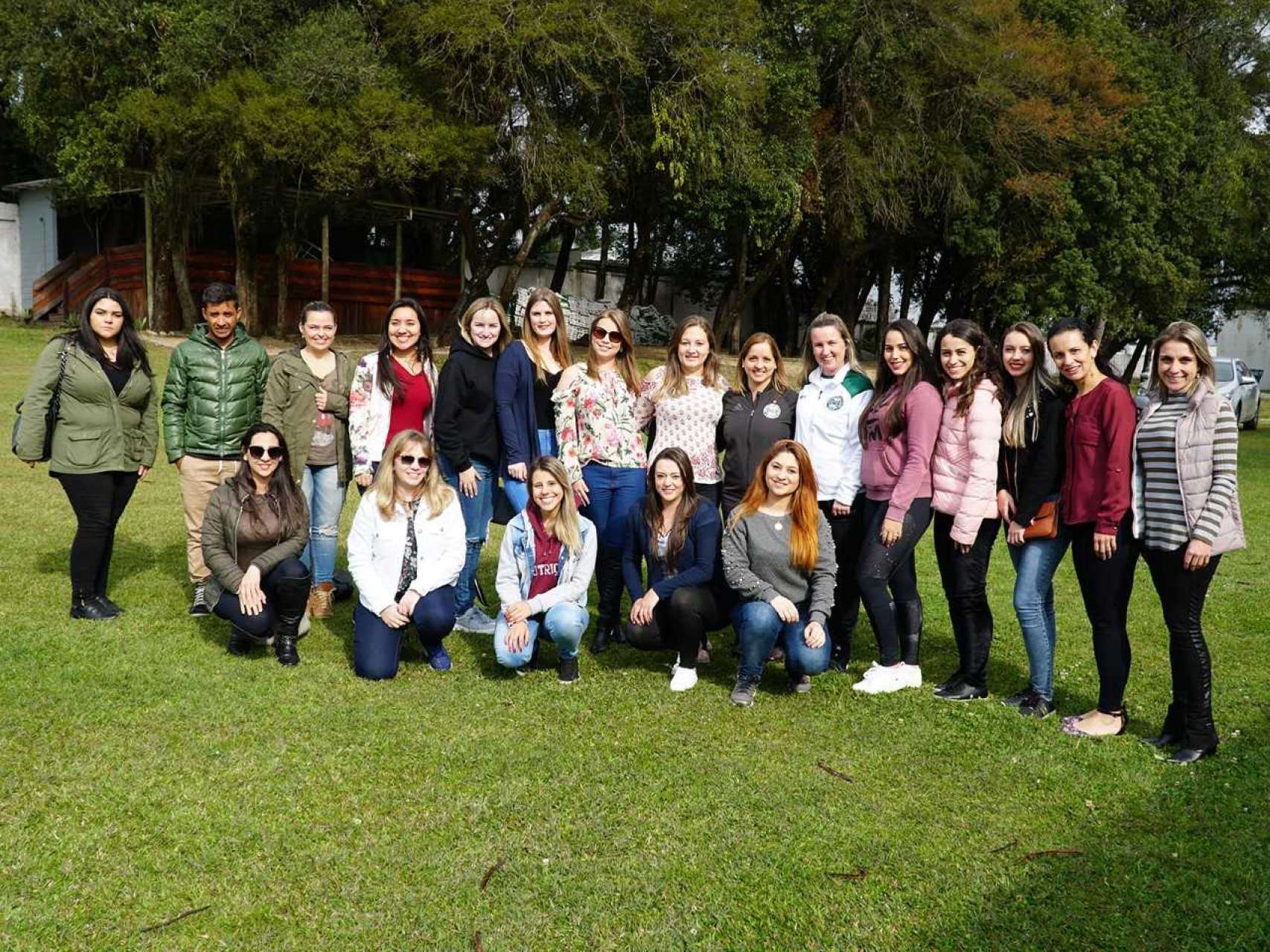 Alunos de Nutri��o visitam CT do Coritiba