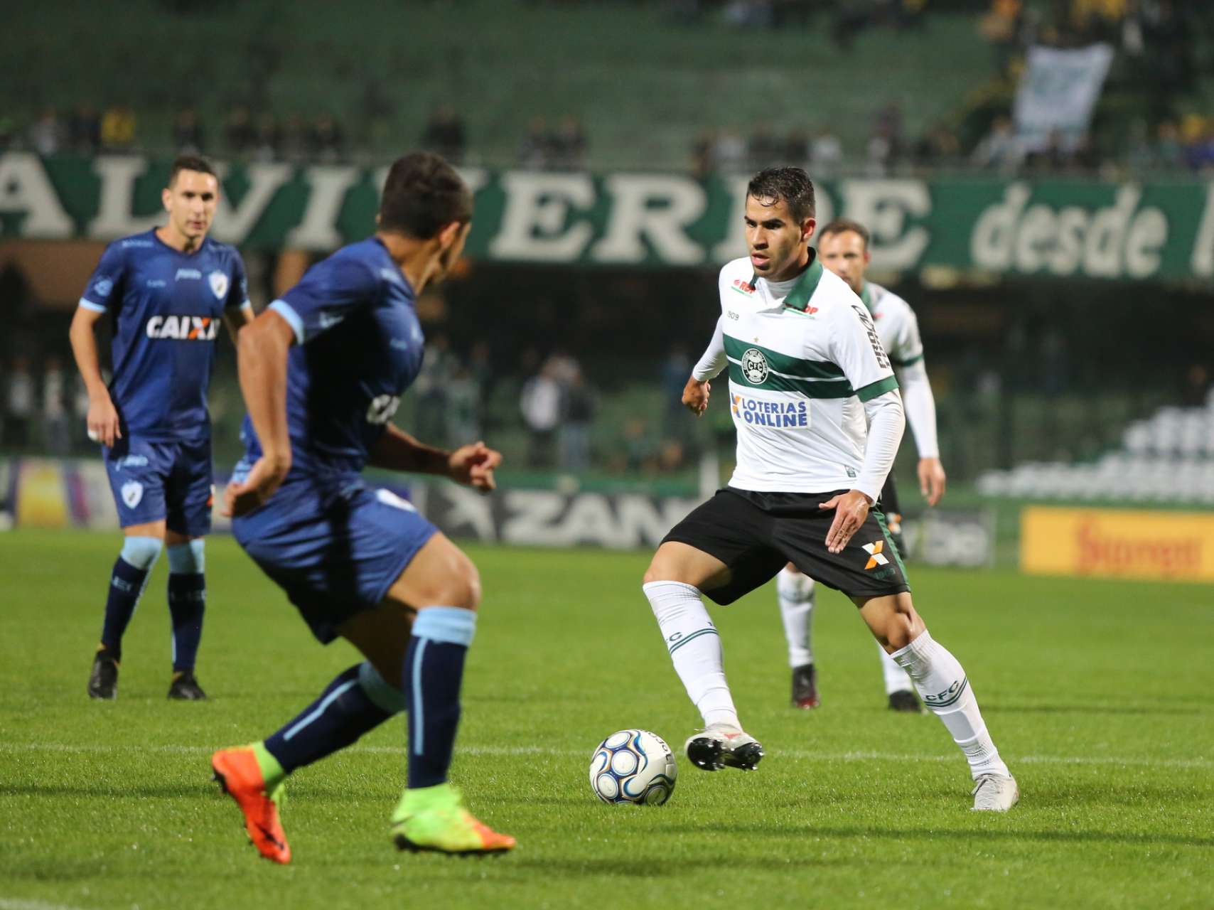 Extracampo do Thiago Lopes