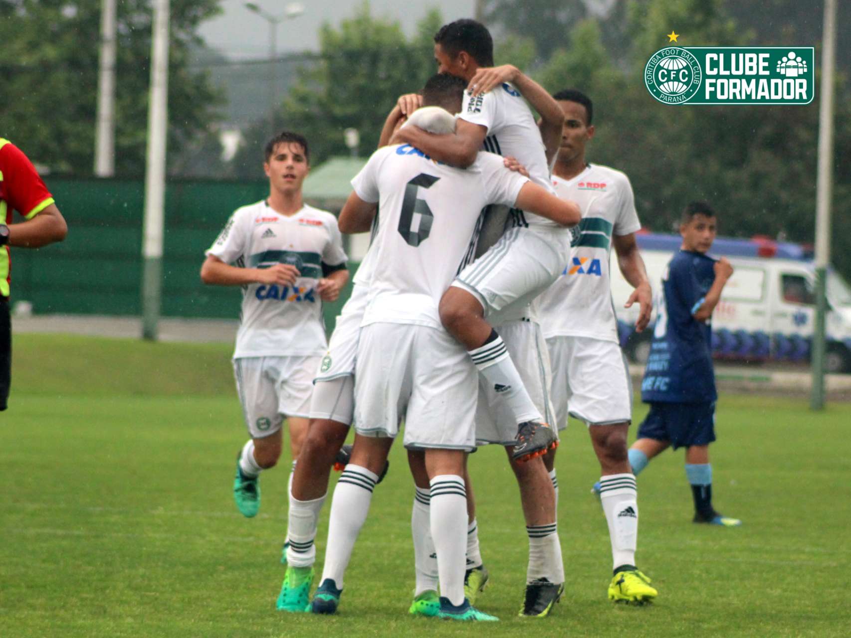 Coxa Sub-15 vence o Londrina