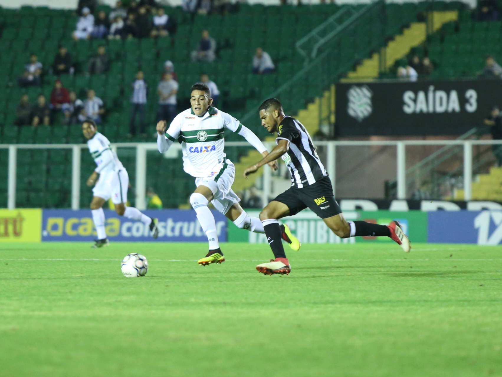 Empate fora de casa