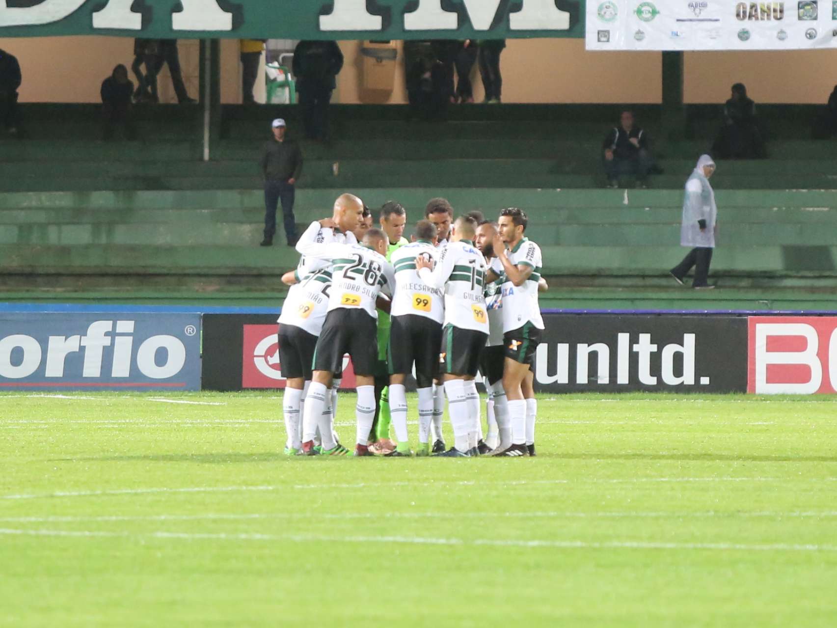 D� notas aos atletas