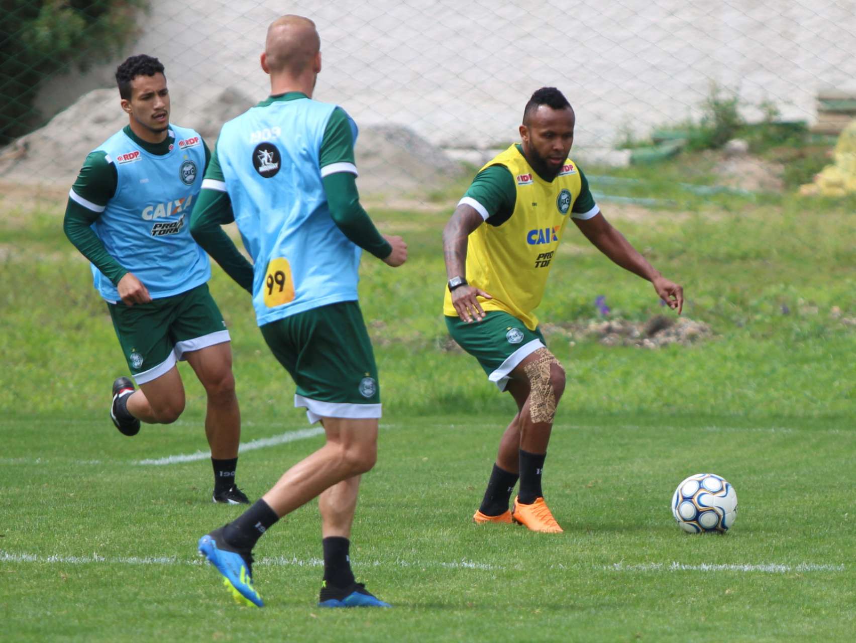 Coxa se apresenta com dia cheio no CT