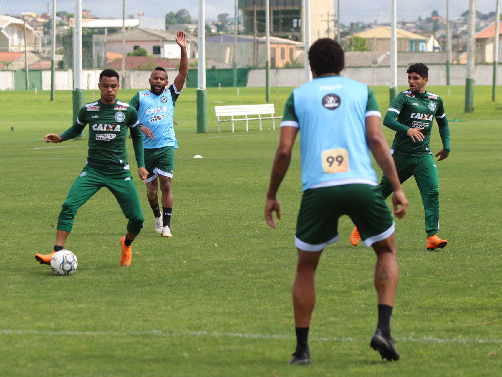 Coxa se prepara para pegar o S�o Bento