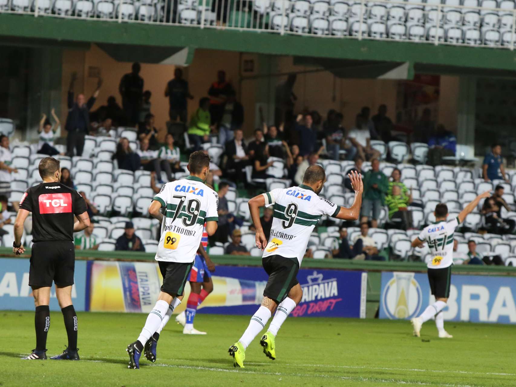 Coxa vence o Fortaleza