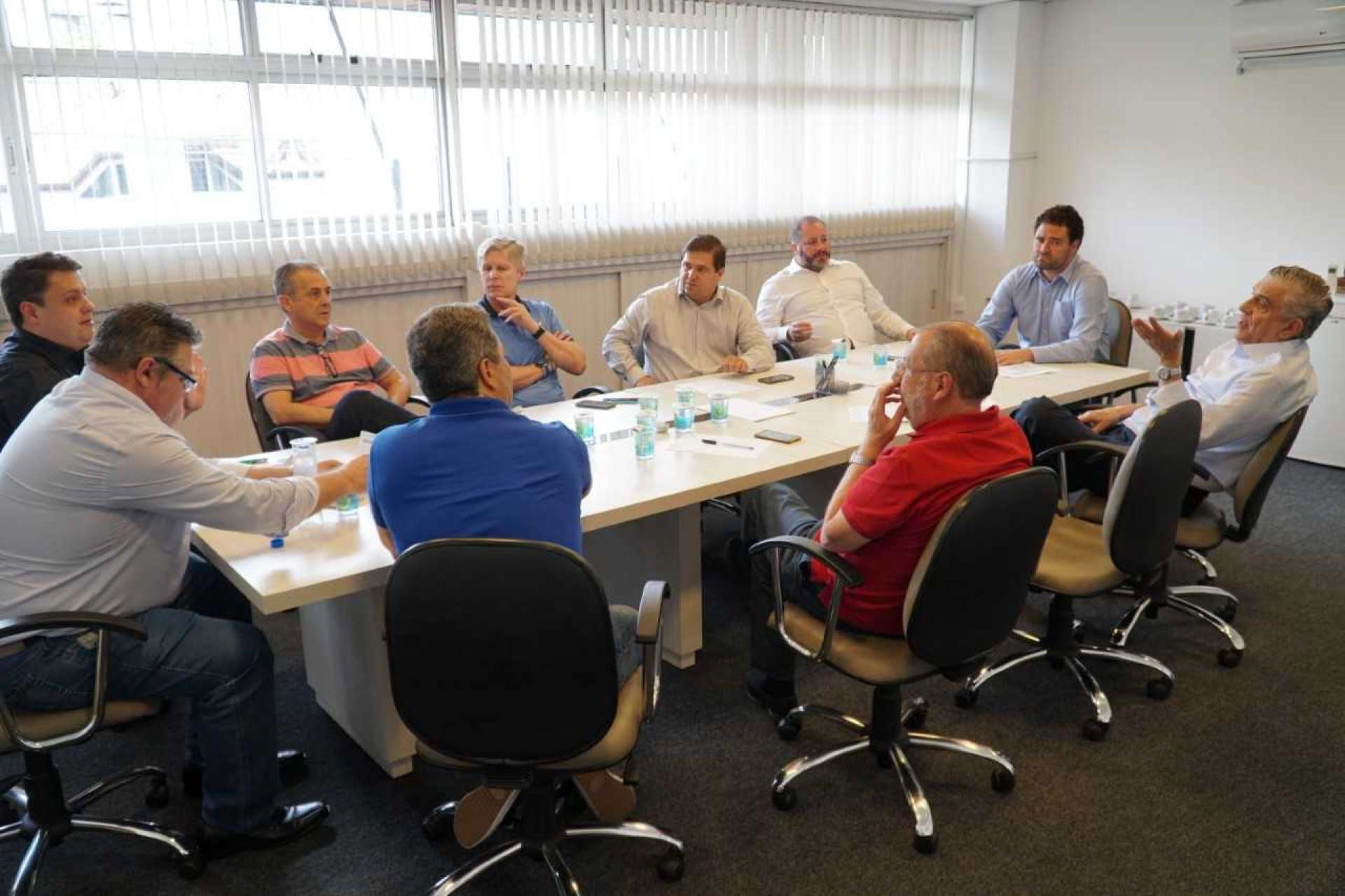 Clubes do estado re�nem-se no Couto Pereira