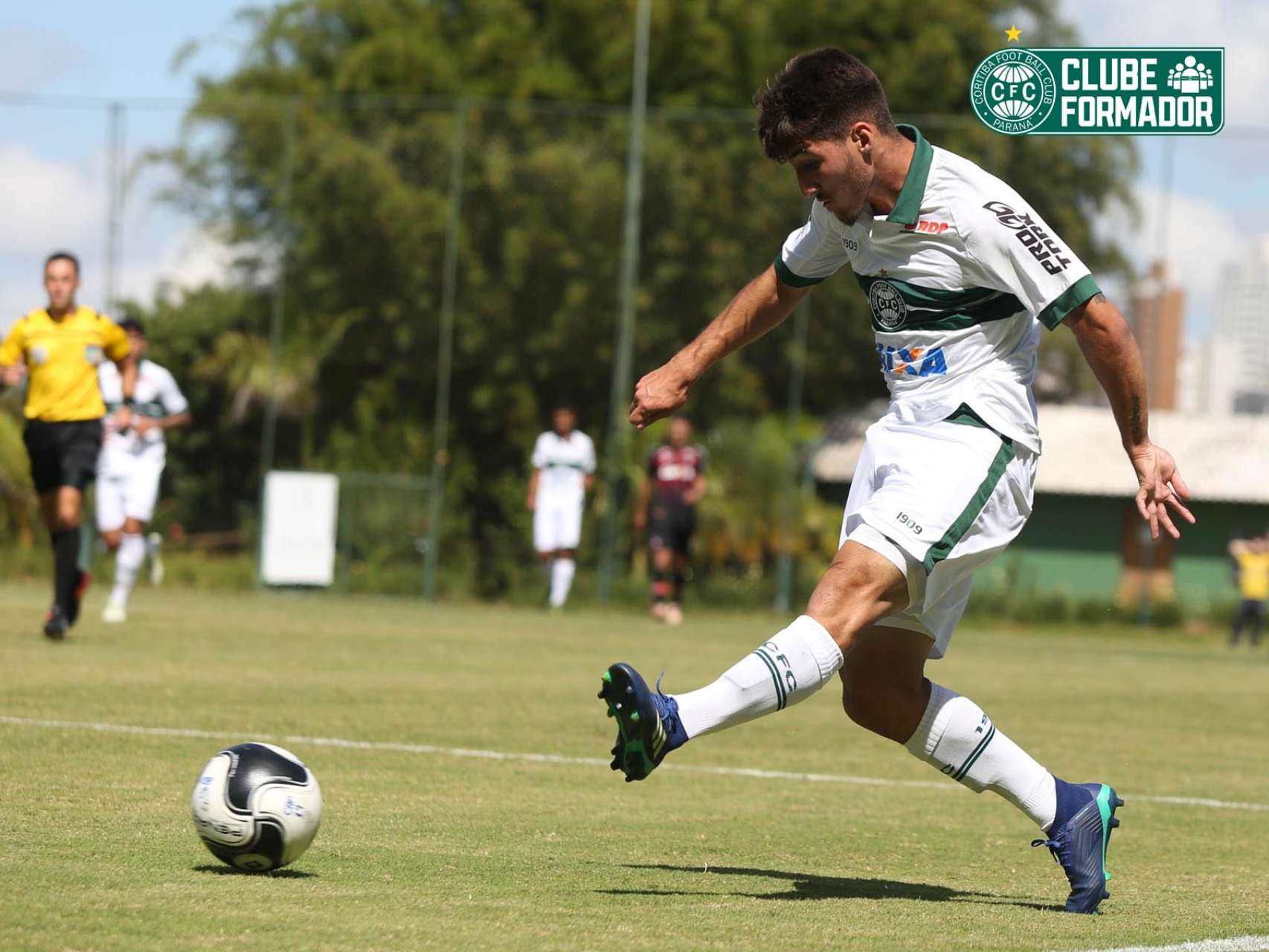 Sub-19 estreia no Paranaense neste s�bado 